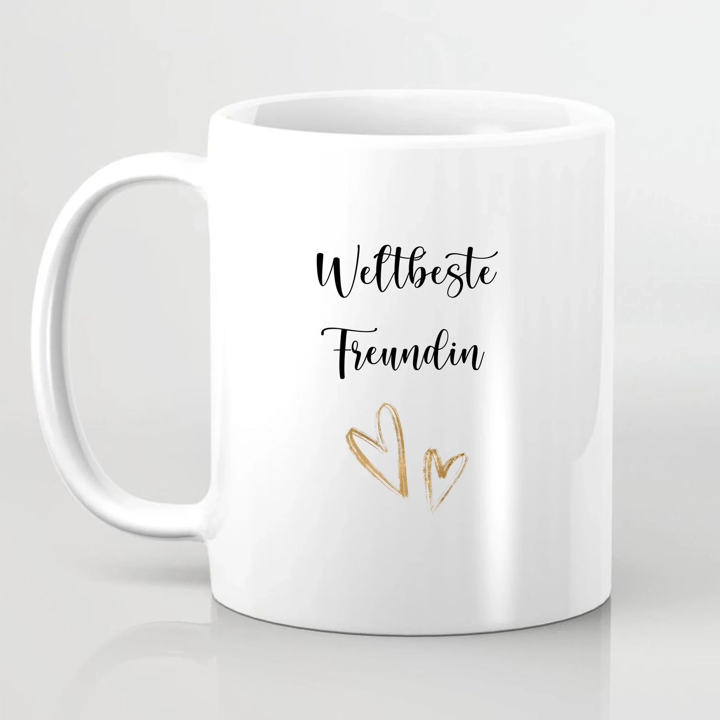 Freundinnen sitzend Tasse