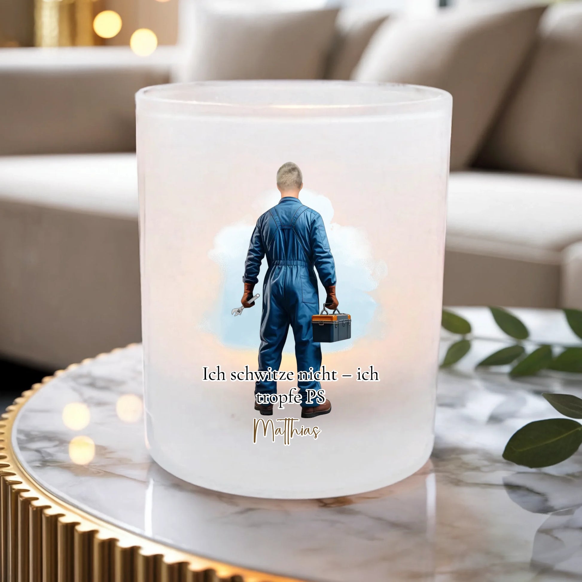 an-elegant-modern-interior-features-a-ma_4vXUuUAPS4i4vLsHLRhpjA_17RQCV7SRFGC5nuOQB-Vdw
