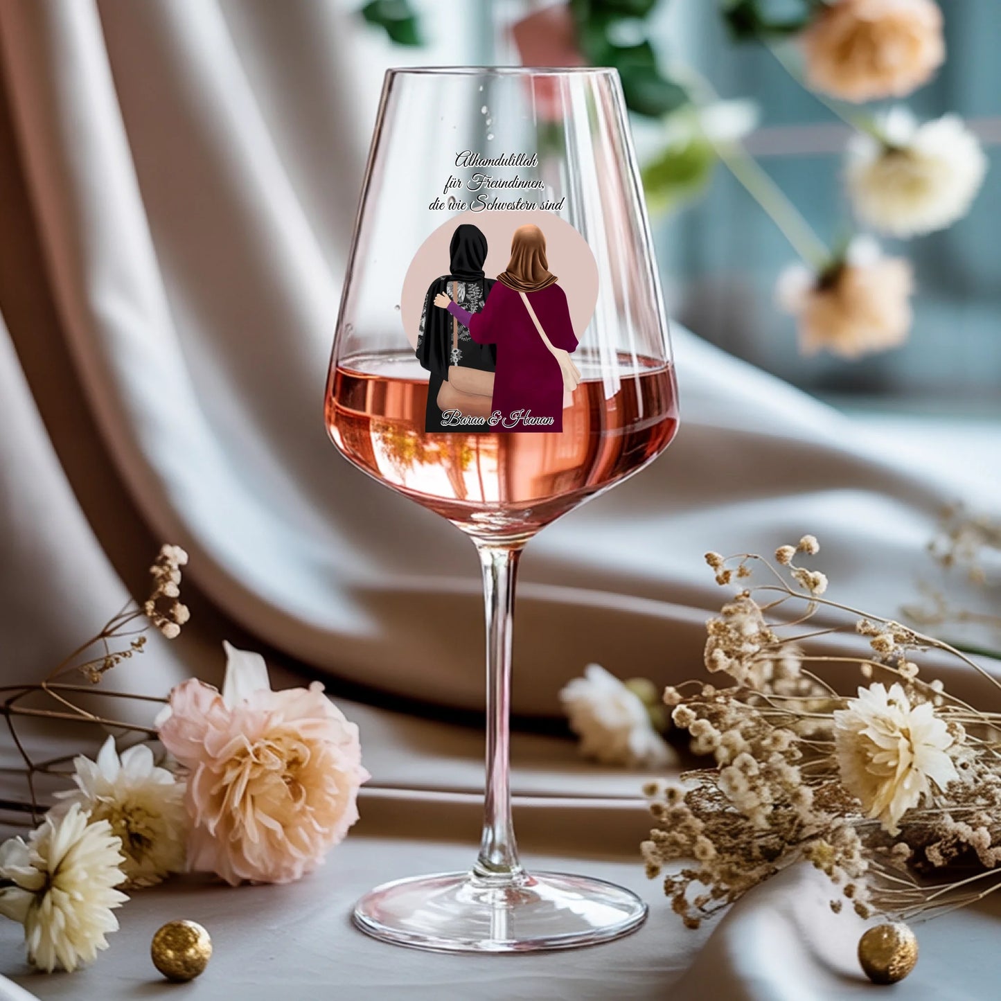 Weinglas-personalisiertes-Geschenk_0015_0002_1_a-rose-wine-glass-rests-gracefully-on-a-_WwBDbCwhQg-KGj6pVA5iqw_pt350IPER