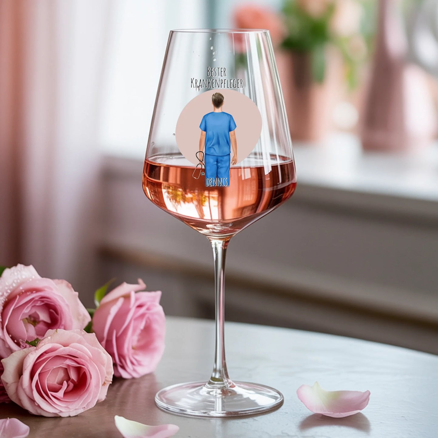Weinglas-personalisiertes-Geschenk_0000_0006_1_a-photograph-of-a-delicate-v-shaped-rose_mwM5Q8Z9T46EGNCtUewCTw_vT0xAXktR
