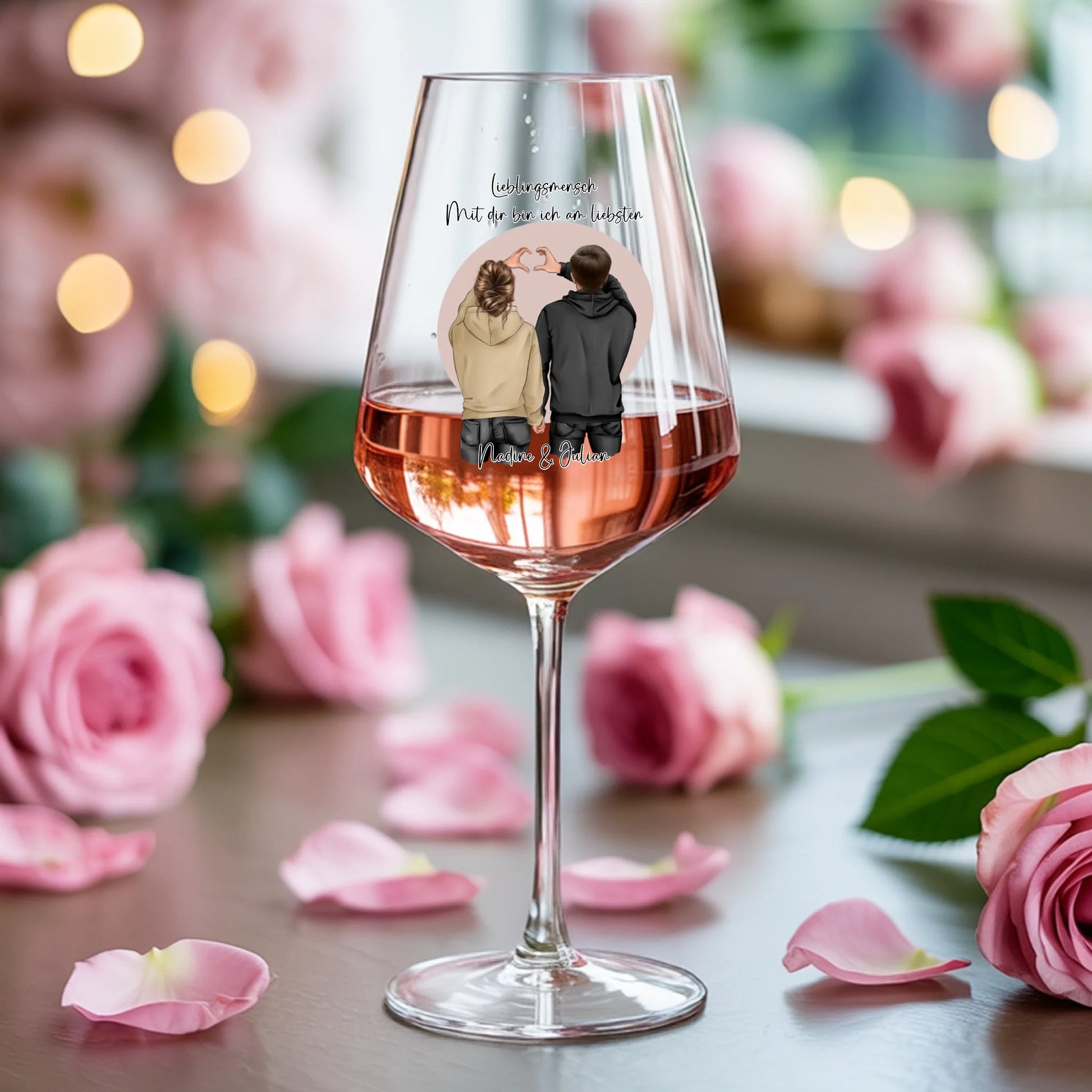 Weinglas-personalisiertes-Geschenk_0003_0005_2_a-soft-feminine-background-with-scattere_Pys1NVnvS-eulXehBk-dLQ_GueaOQ5LQ