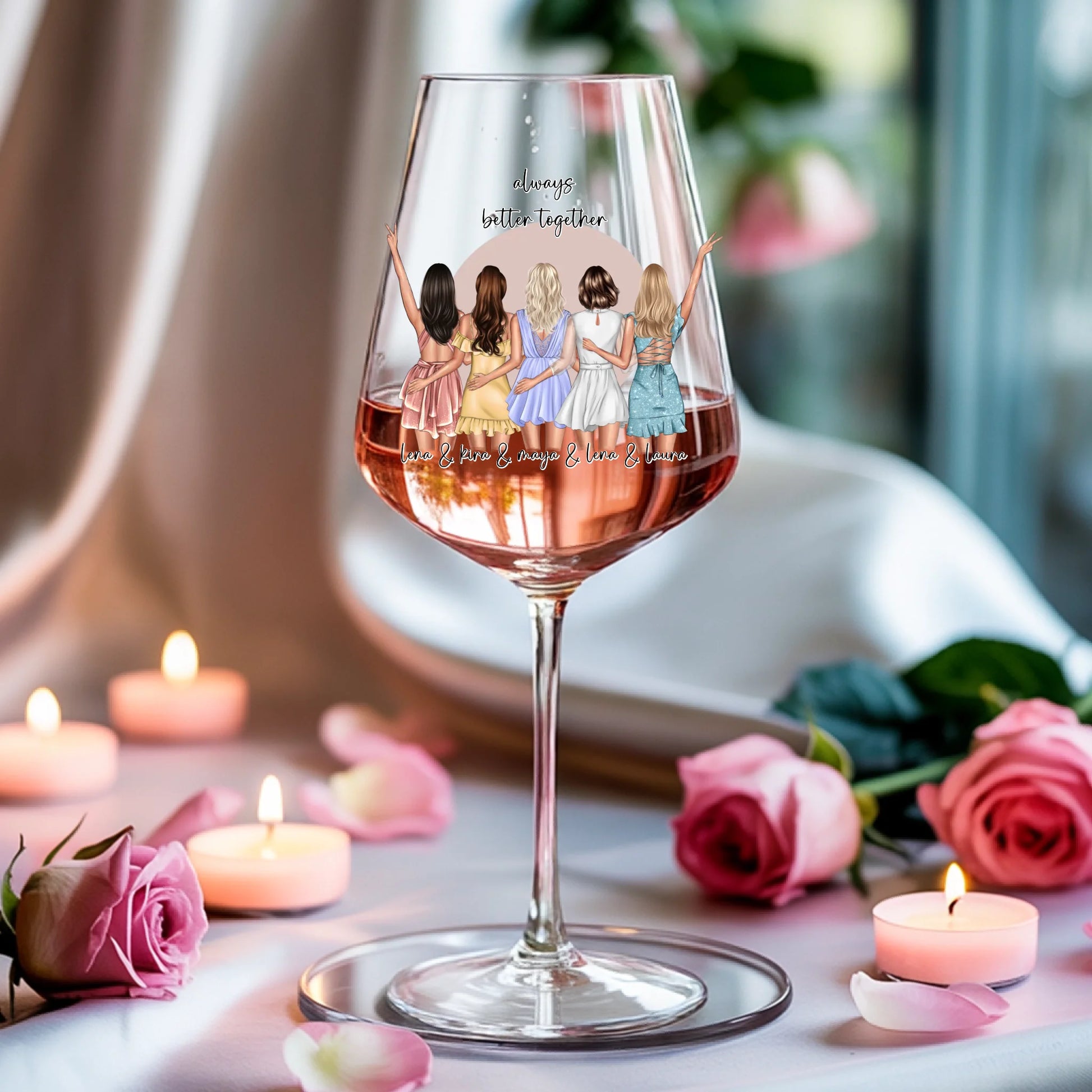 Weinglas-personalisiertes-Geschenk_0005_0004_3_a-soft-white-fabric-background-is-draped_XZk7X2P6QIqx85a1gqN-tg_HVdTCo_ZS