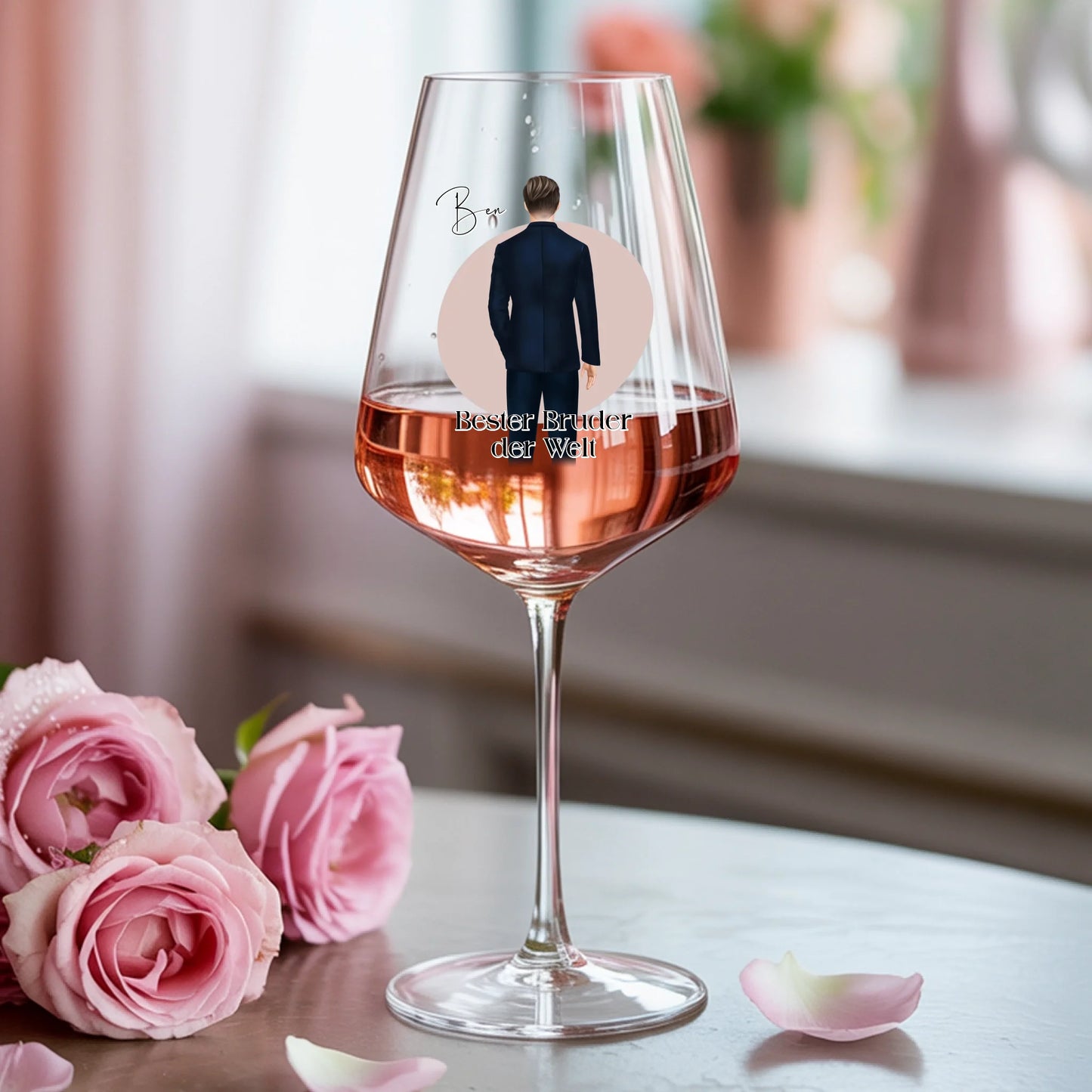 Weinglas-personalisiertes-Geschenk_0000_0006_1_a-photograph-of-a-delicate-v-shaped-rose_mwM5Q8Z9T46EGNCtUewCTw_vT0xAXktR