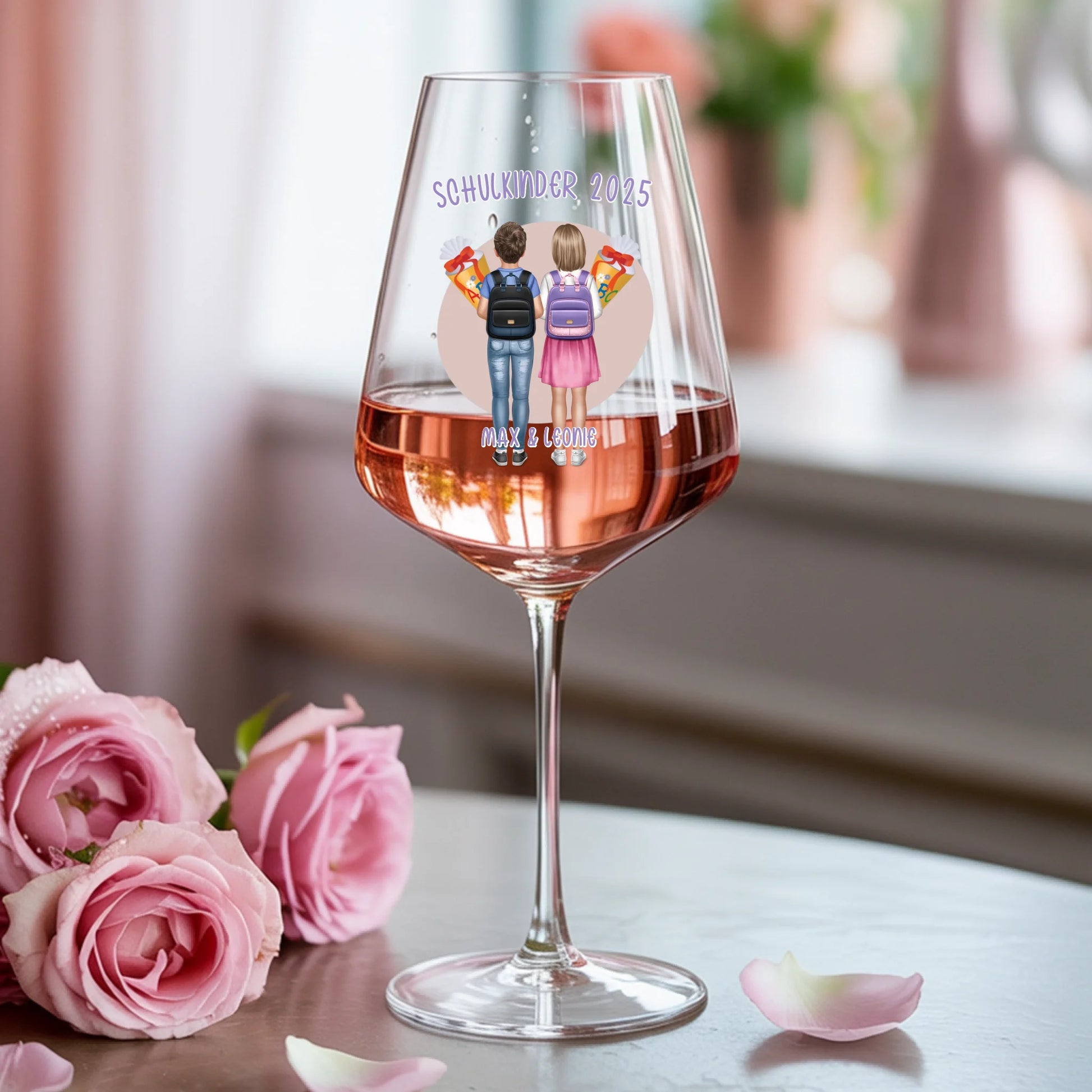 Weinglas-personalisiertes-Geschenk_0000_0006_1_a-photograph-of-a-delicate-v-shaped-rose_mwM5Q8Z9T46EGNCtUewCTw_vT0xAXktR