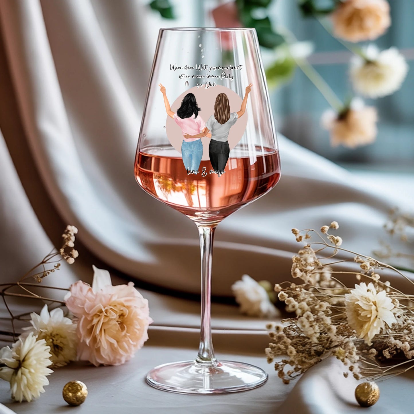 Weinglas-personalisiertes-Geschenk_0015_0002_1_a-rose-wine-glass-rests-gracefully-on-a-_WwBDbCwhQg-KGj6pVA5iqw_pt350IPER