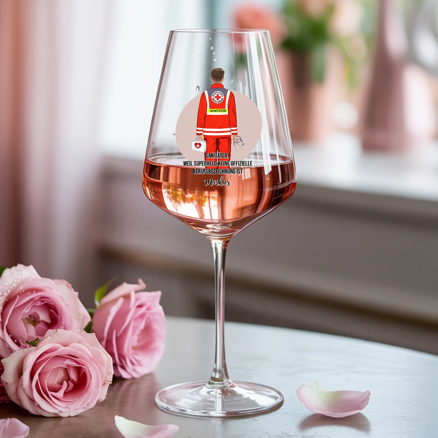 Weinglas-personalisiertes-Geschenk_0000_0006_1_a-photograph-of-a-delicate-v-shaped-rose_mwM5Q8Z9T46EGNCtUewCTw_vT0xAXktR