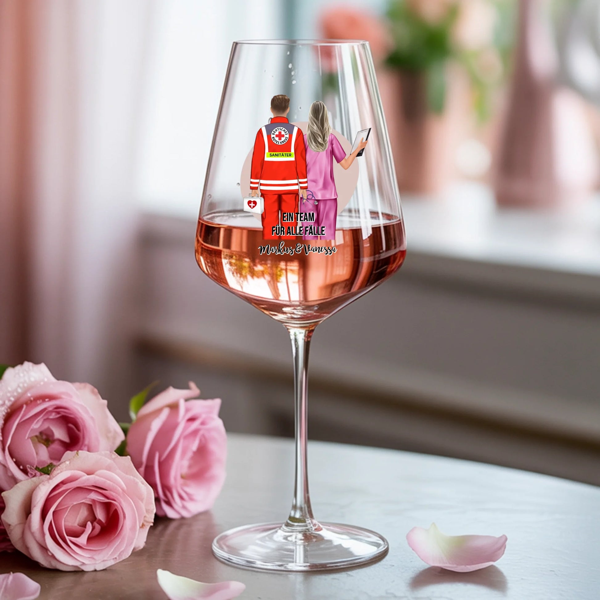 Weinglas-personalisiertes-Geschenk_0000_0006_1_a-photograph-of-a-delicate-v-shaped-rose_mwM5Q8Z9T46EGNCtUewCTw_vT0xAXktR