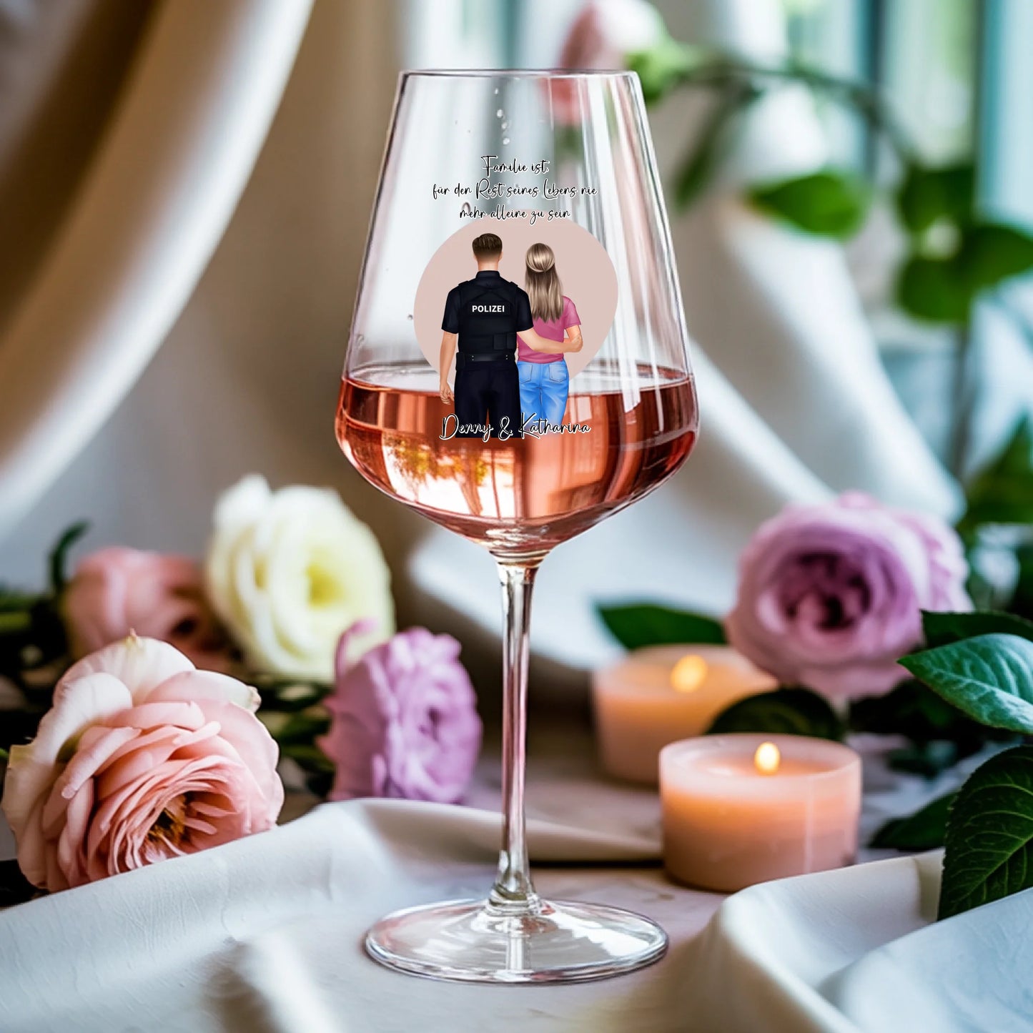 Weinglas-personalisiertes-Geschenk_0009_0003_3_a-soft-white-fabric-background-gently-dr_hbbLVLIFT8GJLVhUd2TxWw_twoo2GOIQ