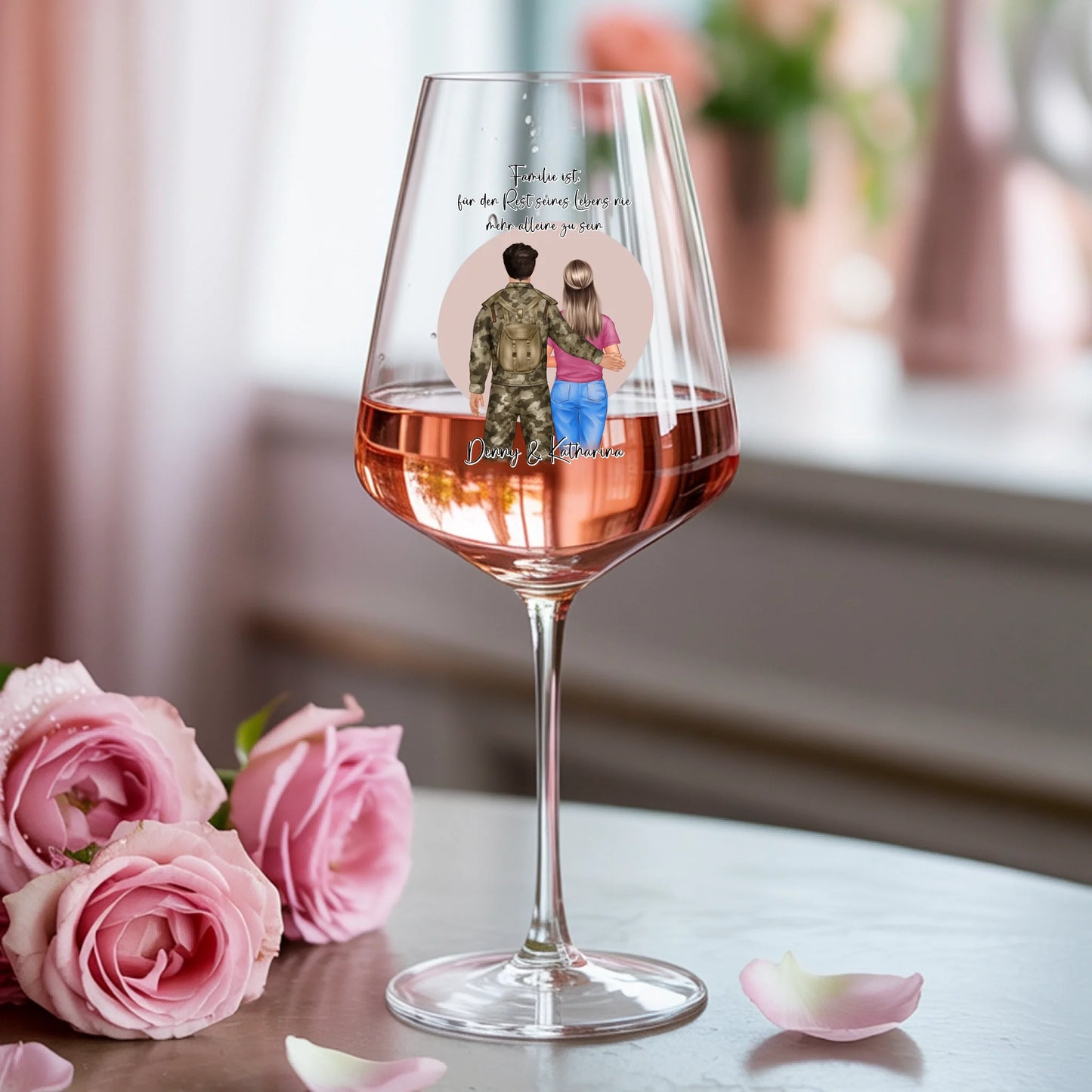 Weinglas-personalisiertes-Geschenk_0000_0006_1_a-photograph-of-a-delicate-v-shaped-rose_mwM5Q8Z9T46EGNCtUewCTw_vT0xAXktR