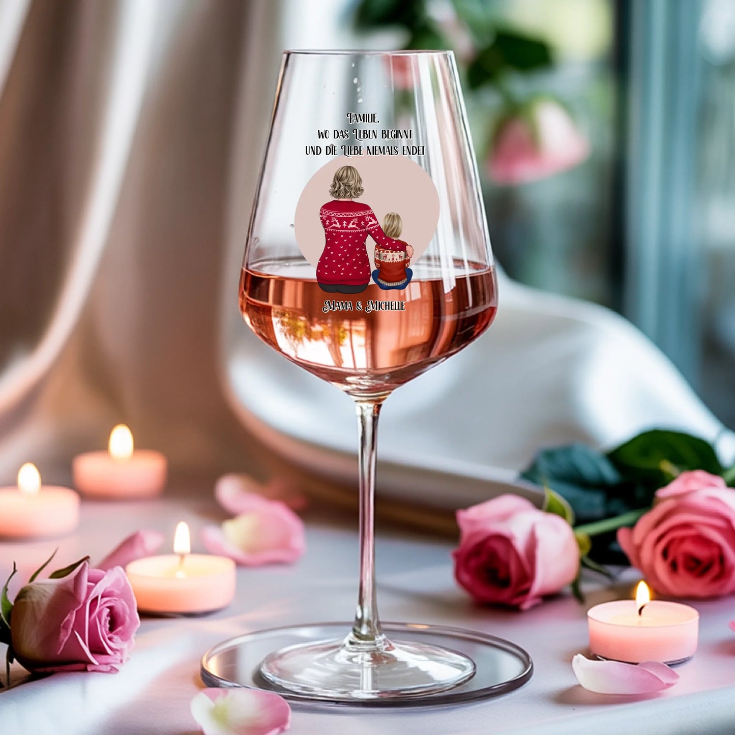 Weinglas-personalisiertes-Geschenk_0005_0004_3_a-soft-white-fabric-background-is-draped_XZk7X2P6QIqx85a1gqN-tg_HVdTCo_ZS