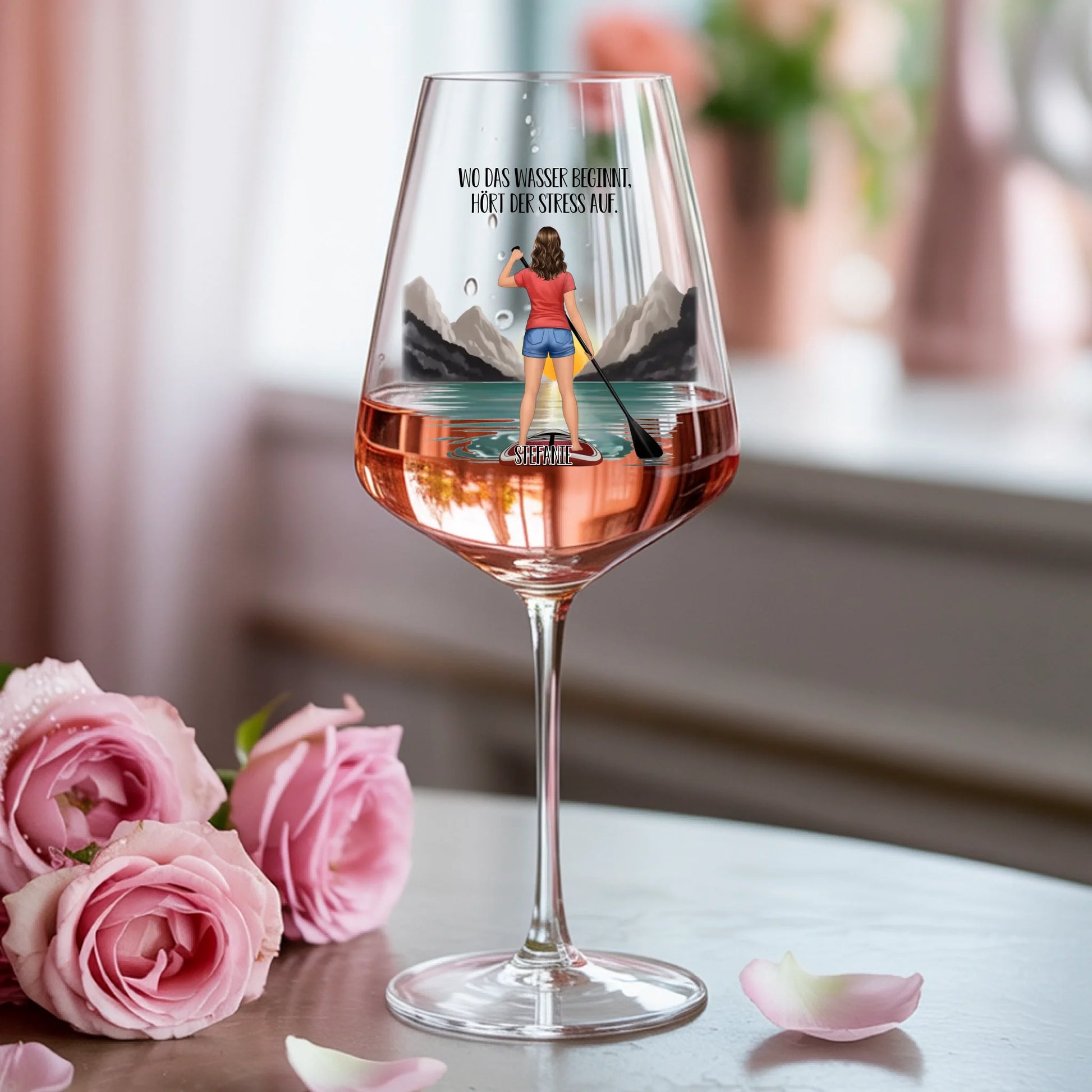 Weinglas-personalisiertes-Geschenk_0000_0006_1_a-photograph-of-a-delicate-v-shaped-rose_mwM5Q8Z9T46EGNCtUewCTw_vT0xAXktR