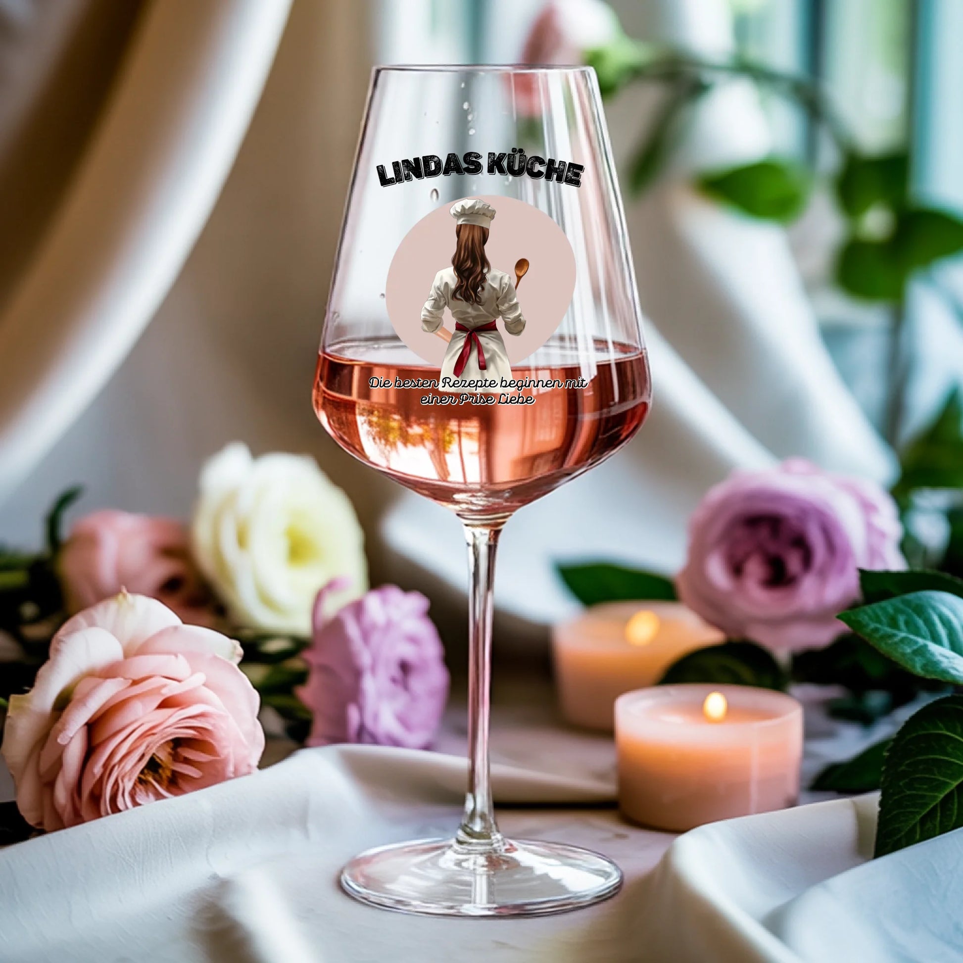 Weinglas-personalisiertes-Geschenk_0009_0003_3_a-soft-white-fabric-background-gently-dr_hbbLVLIFT8GJLVhUd2TxWw_twoo2GOIQ