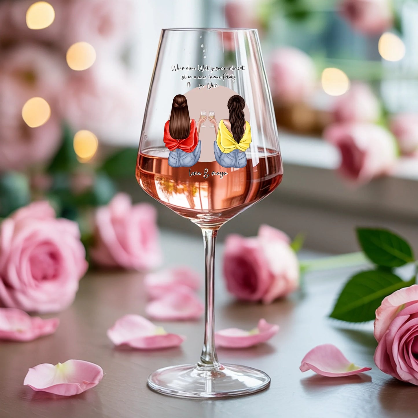 Weinglas-personalisiertes-Geschenk_0003_0005_2_a-soft-feminine-background-with-scattere_Pys1NVnvS-eulXehBk-dLQ_GueaOQ5LQ