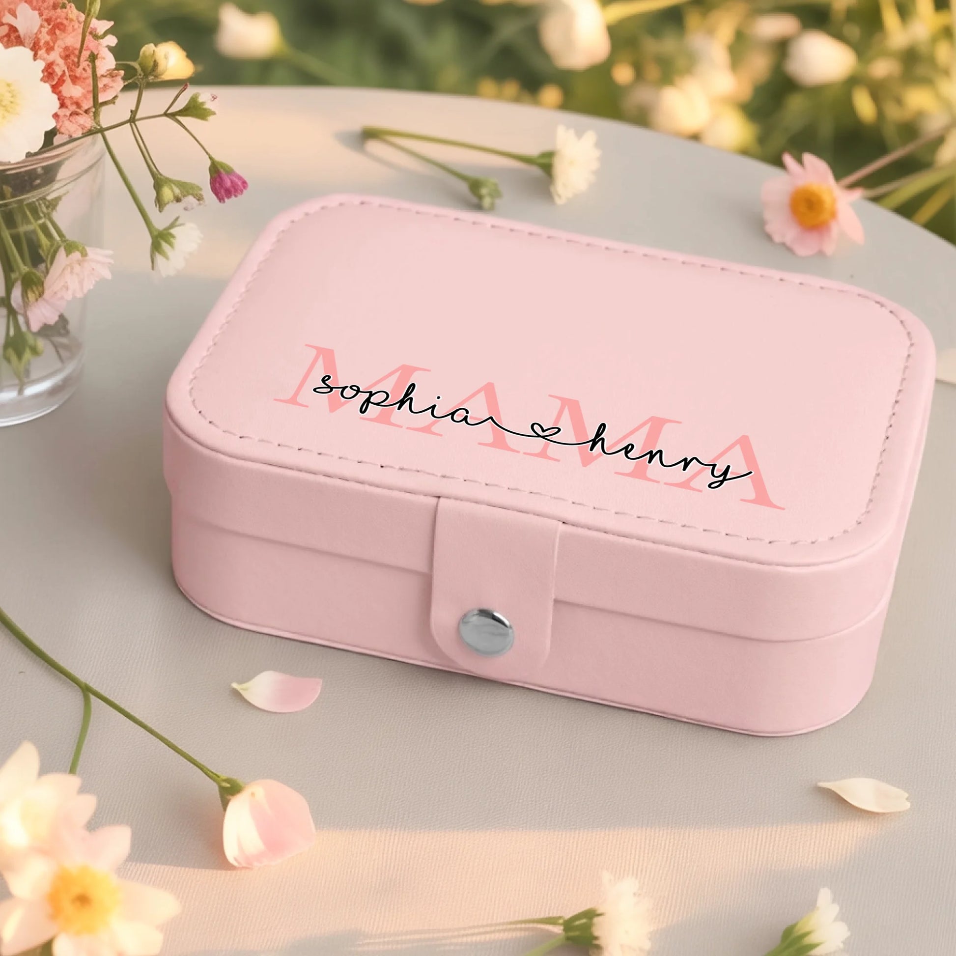 0003_2_a-jewelry-box-rests-on-a-pale-neutral-ta_Blz_SC6eRT6ilYDRk7_RJg_RMFfi6yRQ3uO-tsUwyp9yA