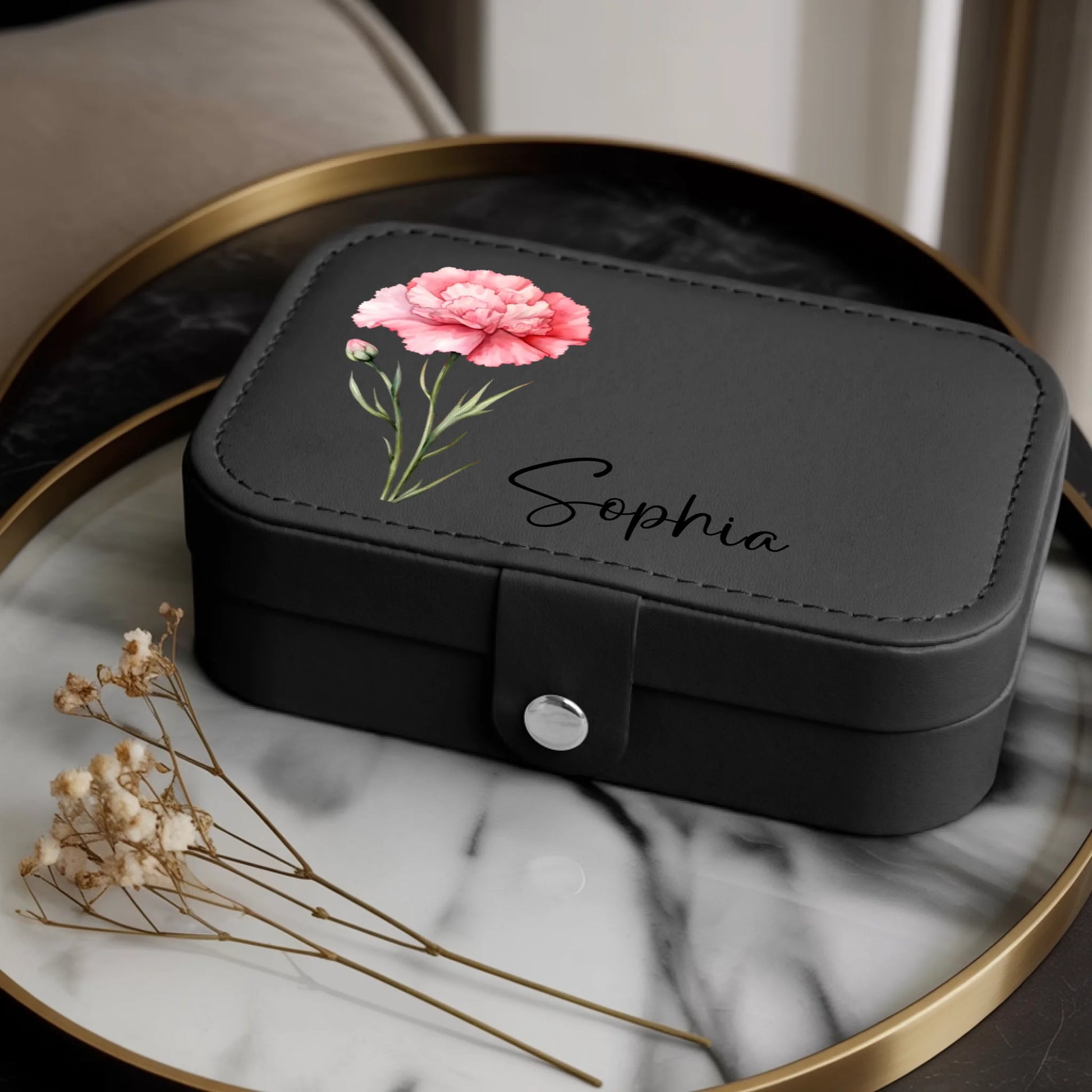 0024_1_a-luxurious-indoor-setup-for-a-jewelry-b_dSXTMwNTTnWI3g3almMLew_ZwZmykbaTKysEmc53pnDgw