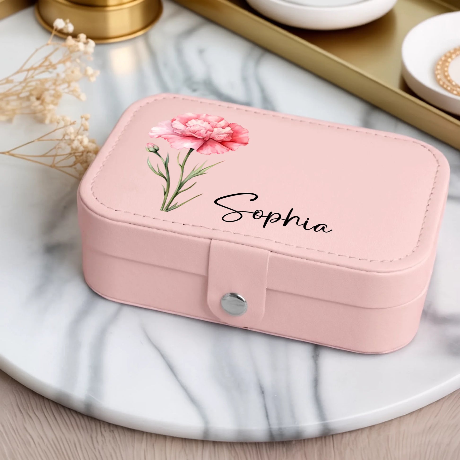 0008_1_a-luxurious-indoor-setup-features-a-jewe_iThSVTpiTNurp3Tg47fYEA_wsLFoR3jTTOdmMnwONJL9Q