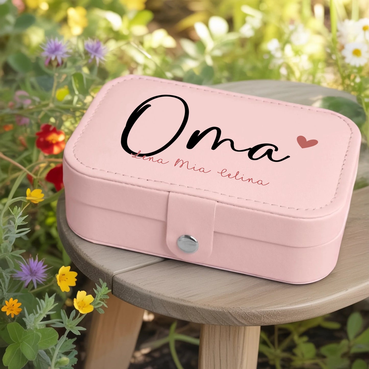 0002_1_a-jewelry-box-rests-on-a-wooden-table-in_jtTehCEgQoesk_XW48583Q_8bqHNi4kT0Oo3bStArII8A