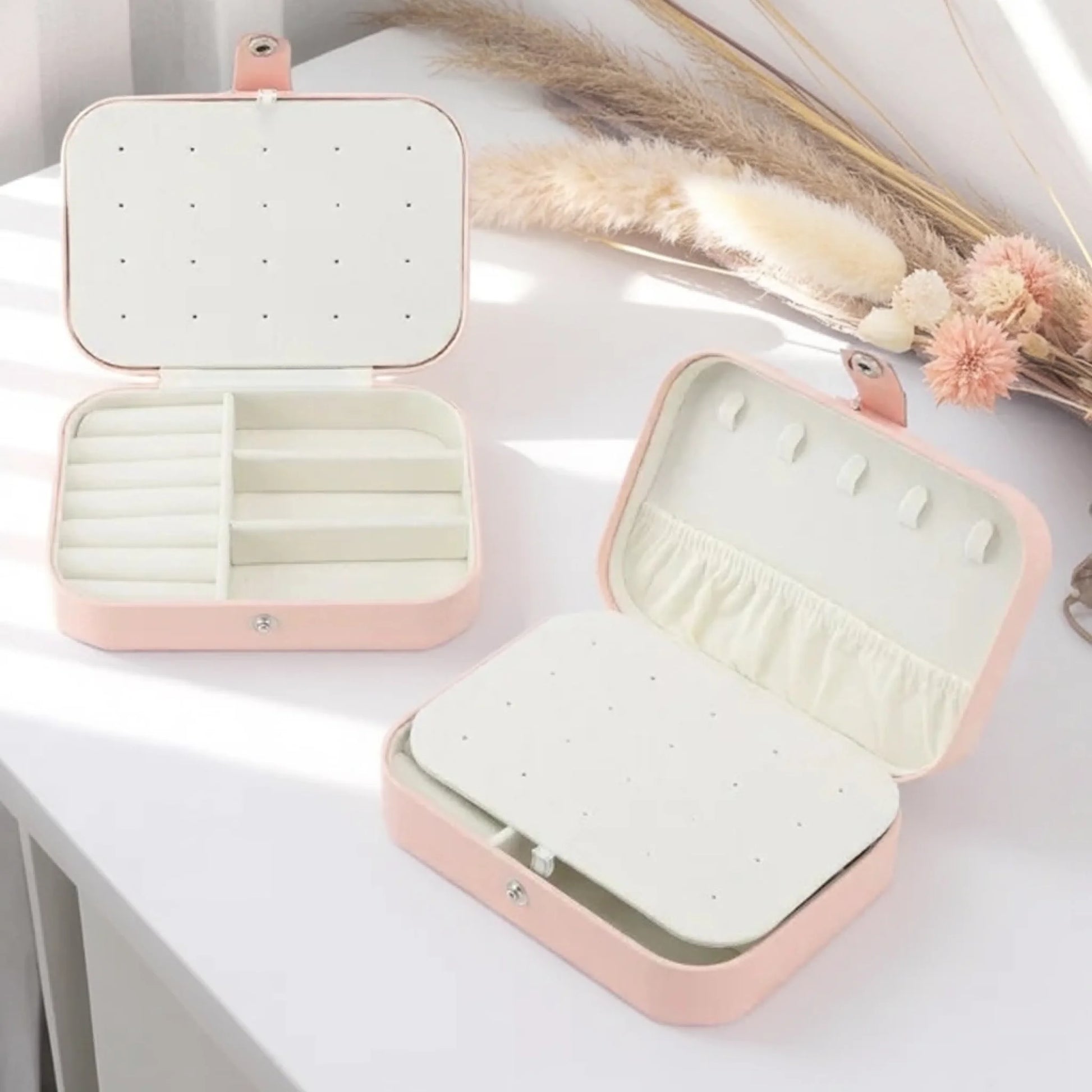 0020_1_the-scene-is-set-on-a-realistic-white-ta_RwGDKH9ESBWnM6w66Qrt-Q_7PcwKtmjSviP3f0Z_XzfQg