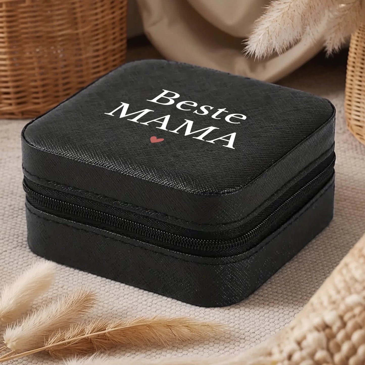 0003_1_a-cozy-boho-interior-is-envisioned-neutr_rzIKq51LTIKVclErYkt2Sw_8cLoQLpJQ2eBcr9F7RUP9A