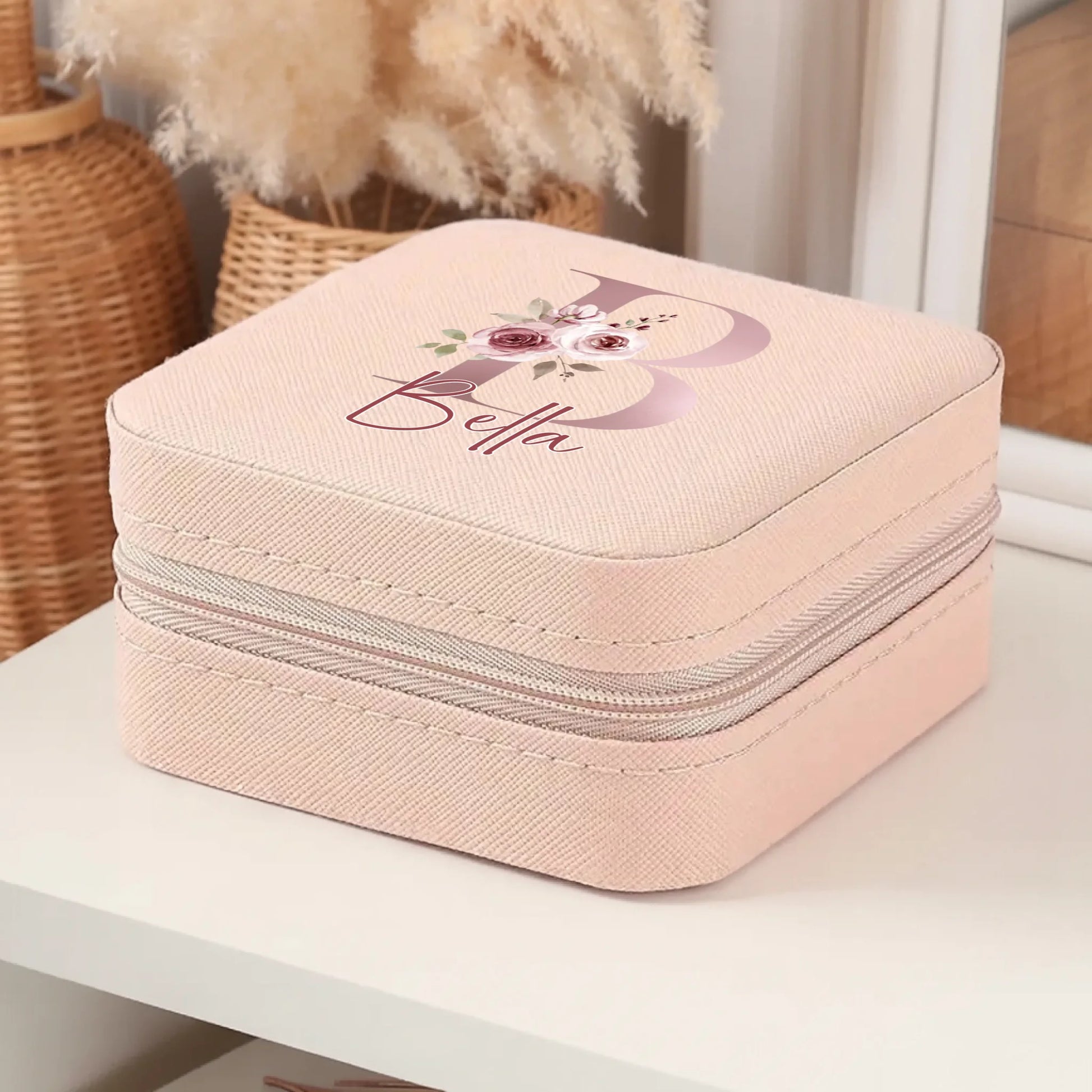 0002_4_a-cozy-boho-interior-is-envisioned-neutr_7-M6guNjQcKaHYhRcToMbA_zoasfurbT9OxD10t6HI7FA