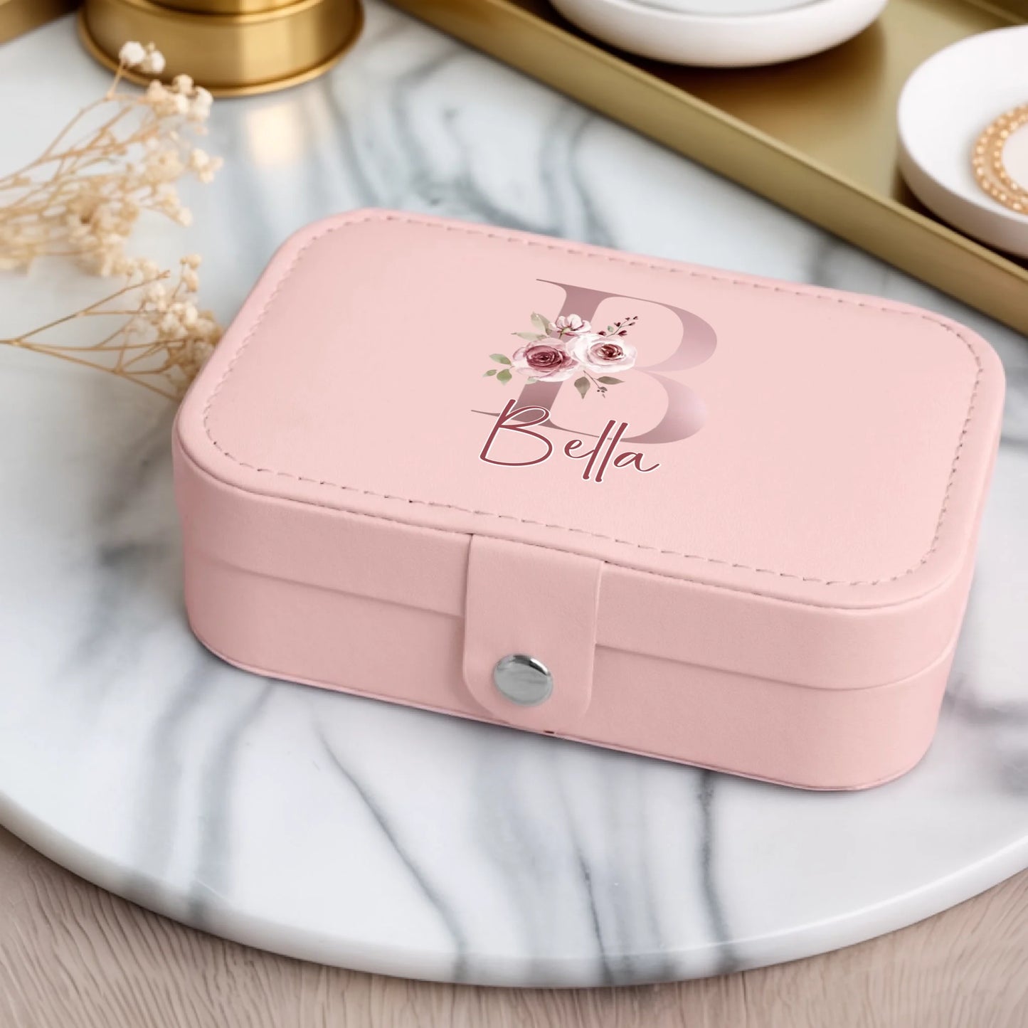 0008_1_a-luxurious-indoor-setup-features-a-jewe_iThSVTpiTNurp3Tg47fYEA_wsLFoR3jTTOdmMnwONJL9Q