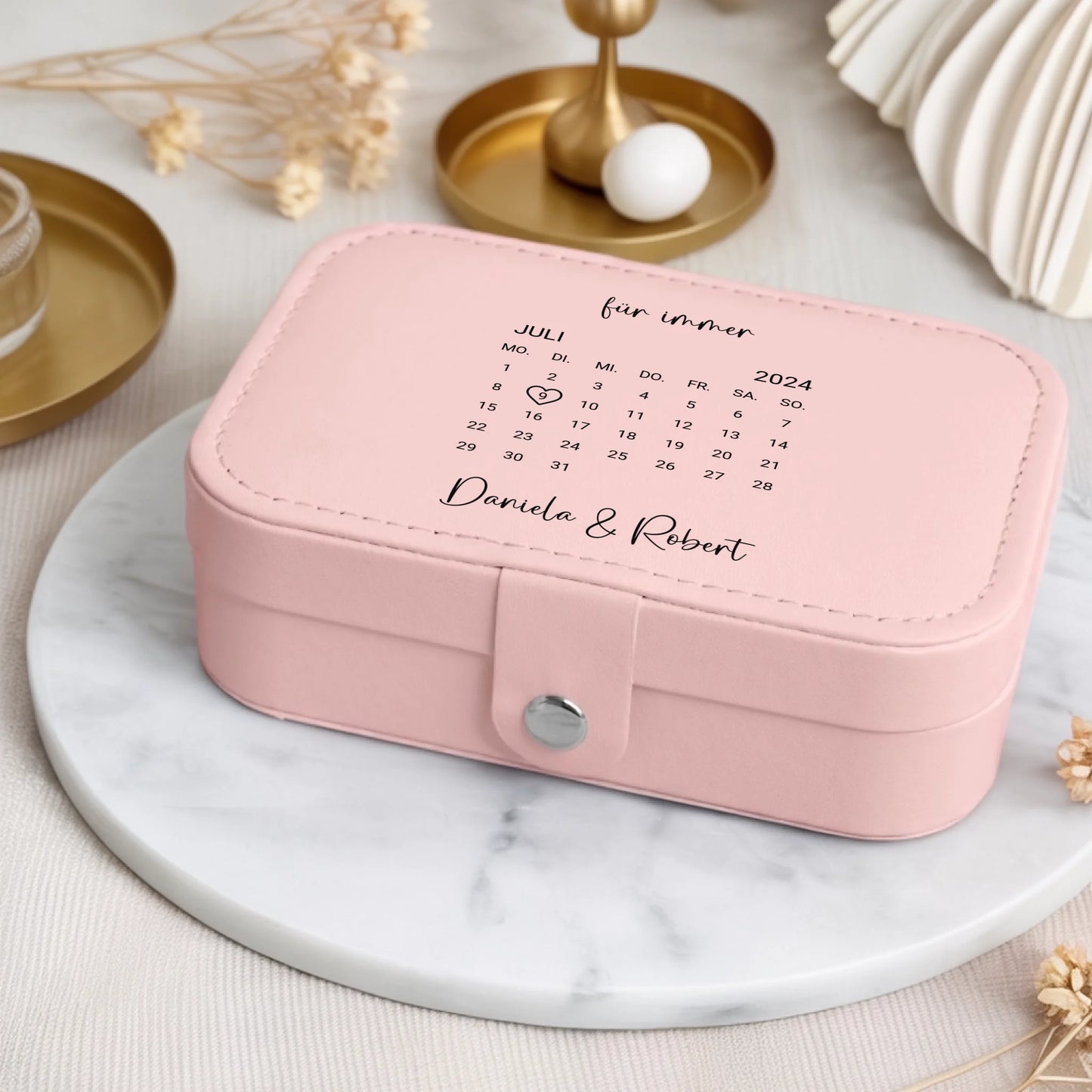 0008_3_a-luxurious-indoor-setup-is-present-feat_C3I5-DR7TiW7kGAuU1d-Eg_wsLFoR3jTTOdmMnwONJL9Q