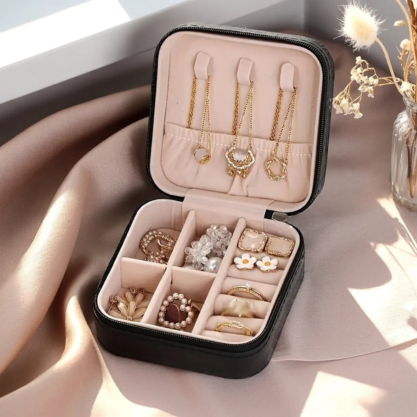 0013_1_the-scene-features-a-realistic-bright-se_pieyVS6dTEi6qFtT-a4cGA_PI2wSUlBRjOC8s_1_gjhKQ