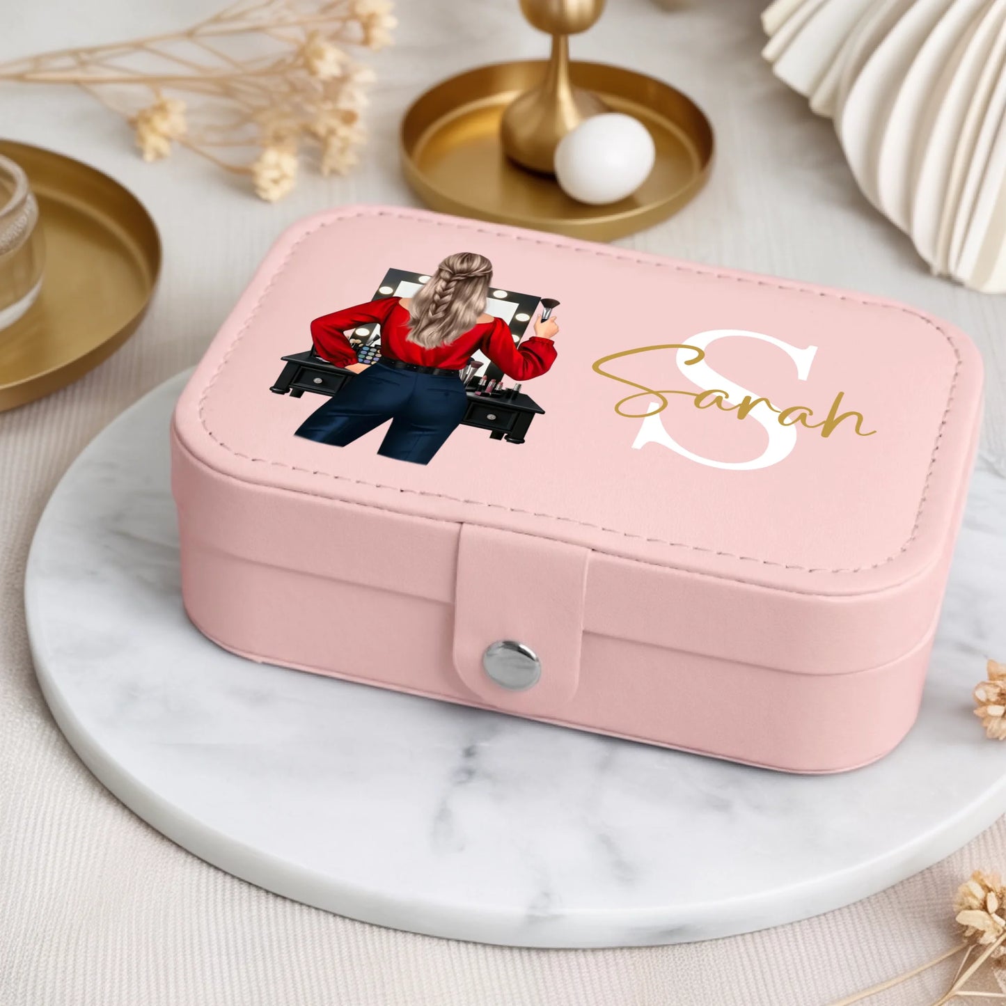 0008_3_a-luxurious-indoor-setup-is-present-feat_C3I5-DR7TiW7kGAuU1d-Eg_wsLFoR3jTTOdmMnwONJL9Q