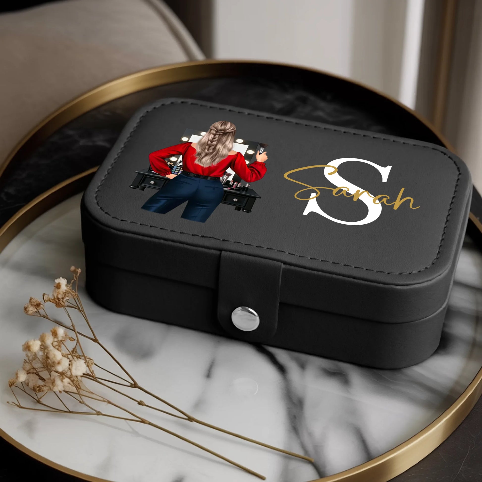 0024_1_a-luxurious-indoor-setup-for-a-jewelry-b_dSXTMwNTTnWI3g3almMLew_ZwZmykbaTKysEmc53pnDgw