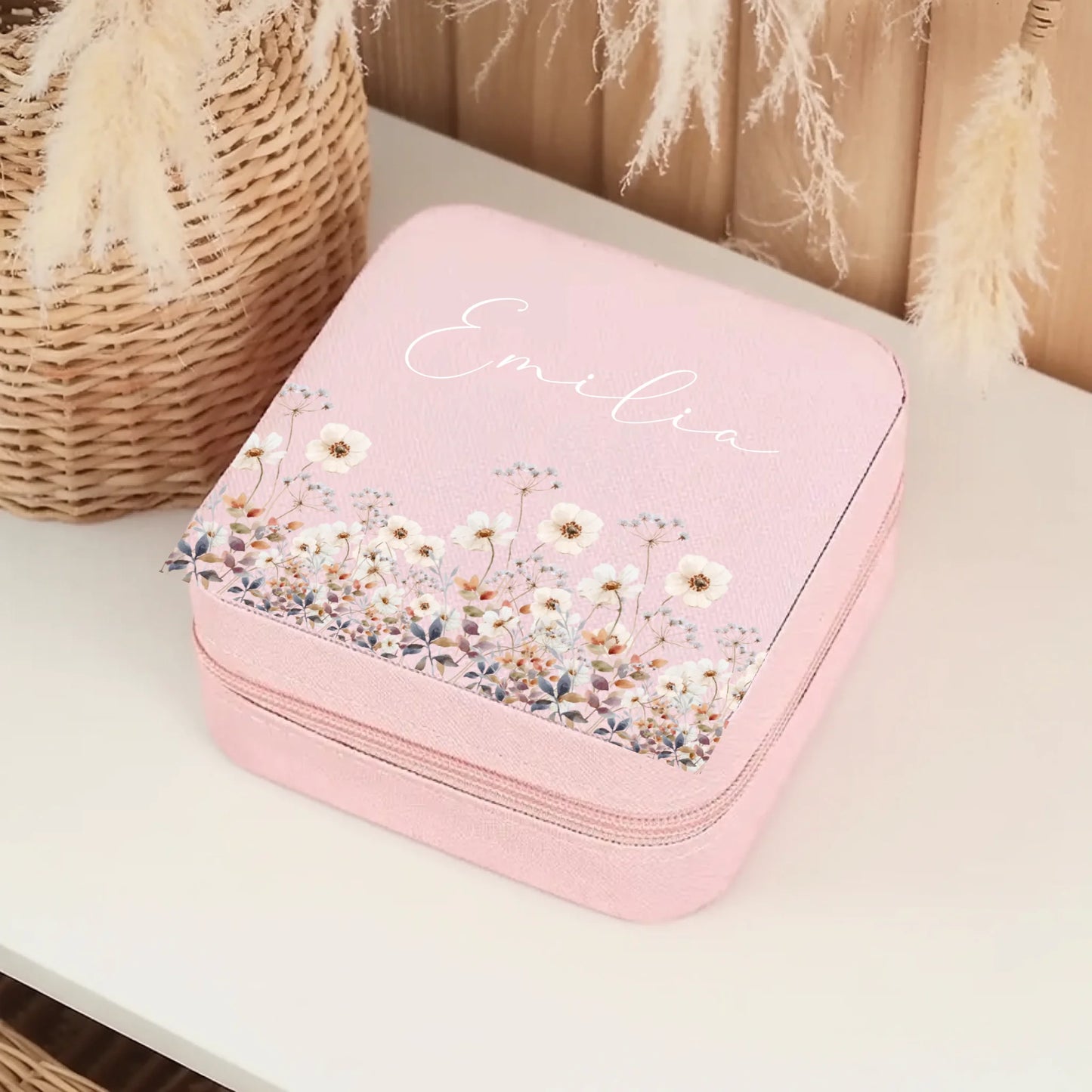 0004_1_a-cozy-boho-interior-is-envisioned-neutr_0Wx66J3FRhmMxO31meg3YQ_GFOQv_YJRBSG0sFd6zev4A