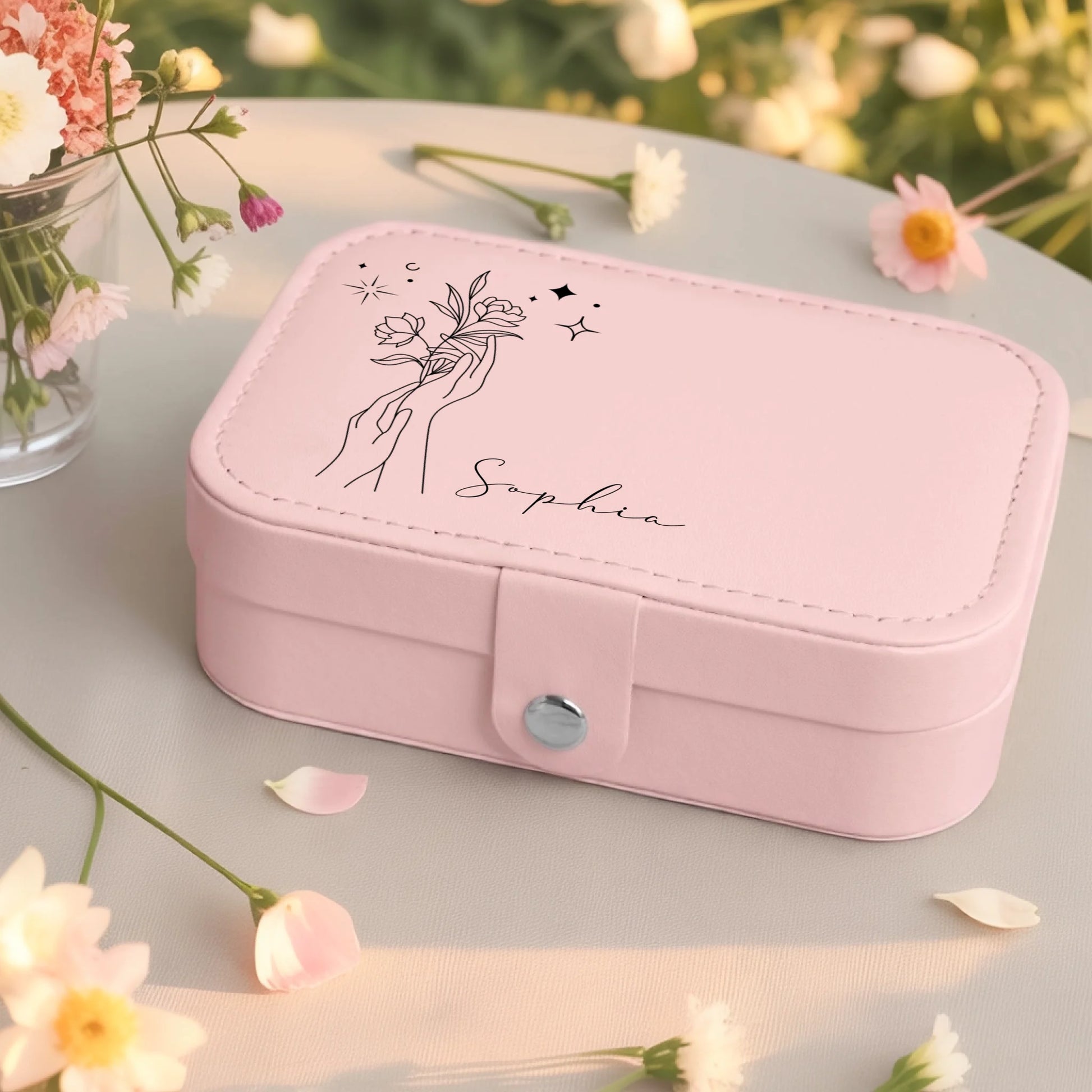 0003_2_a-jewelry-box-rests-on-a-pale-neutral-ta_Blz_SC6eRT6ilYDRk7_RJg_RMFfi6yRQ3uO-tsUwyp9yA