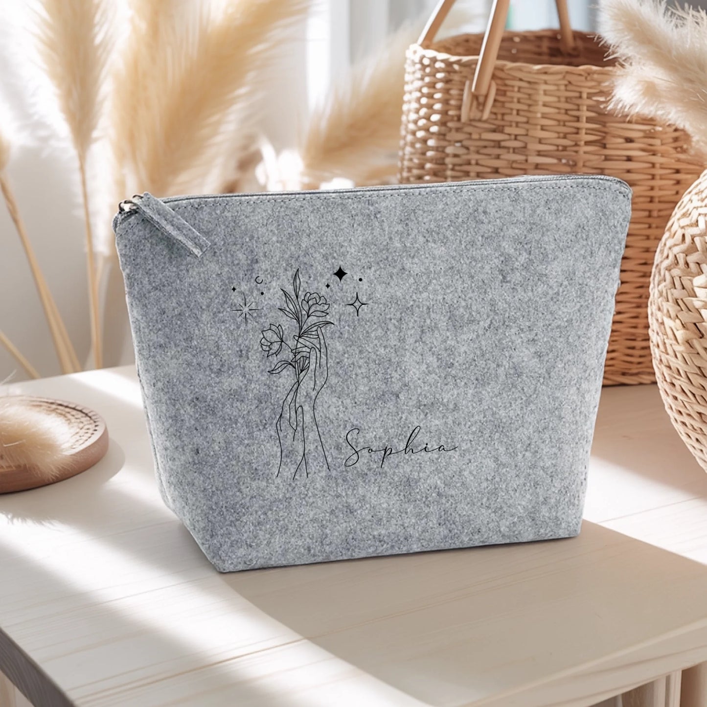 0009_1_the-scene-is-set-on-a-light-wooden-table_3nzr9pcKSV6hm5fTmmJTIg_qxrLTkNVR4eKI8KrTDaWZw