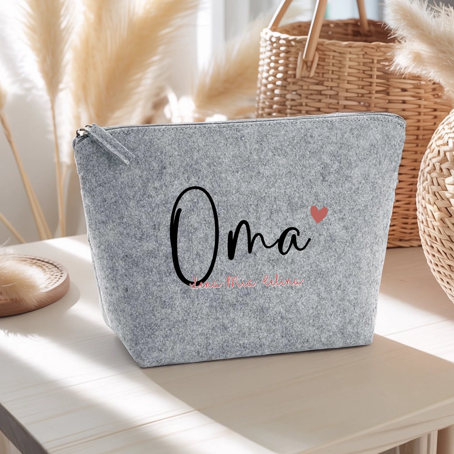 0009_1_the-scene-is-set-on-a-light-wooden-table_3nzr9pcKSV6hm5fTmmJTIg_qxrLTkNVR4eKI8KrTDaWZw