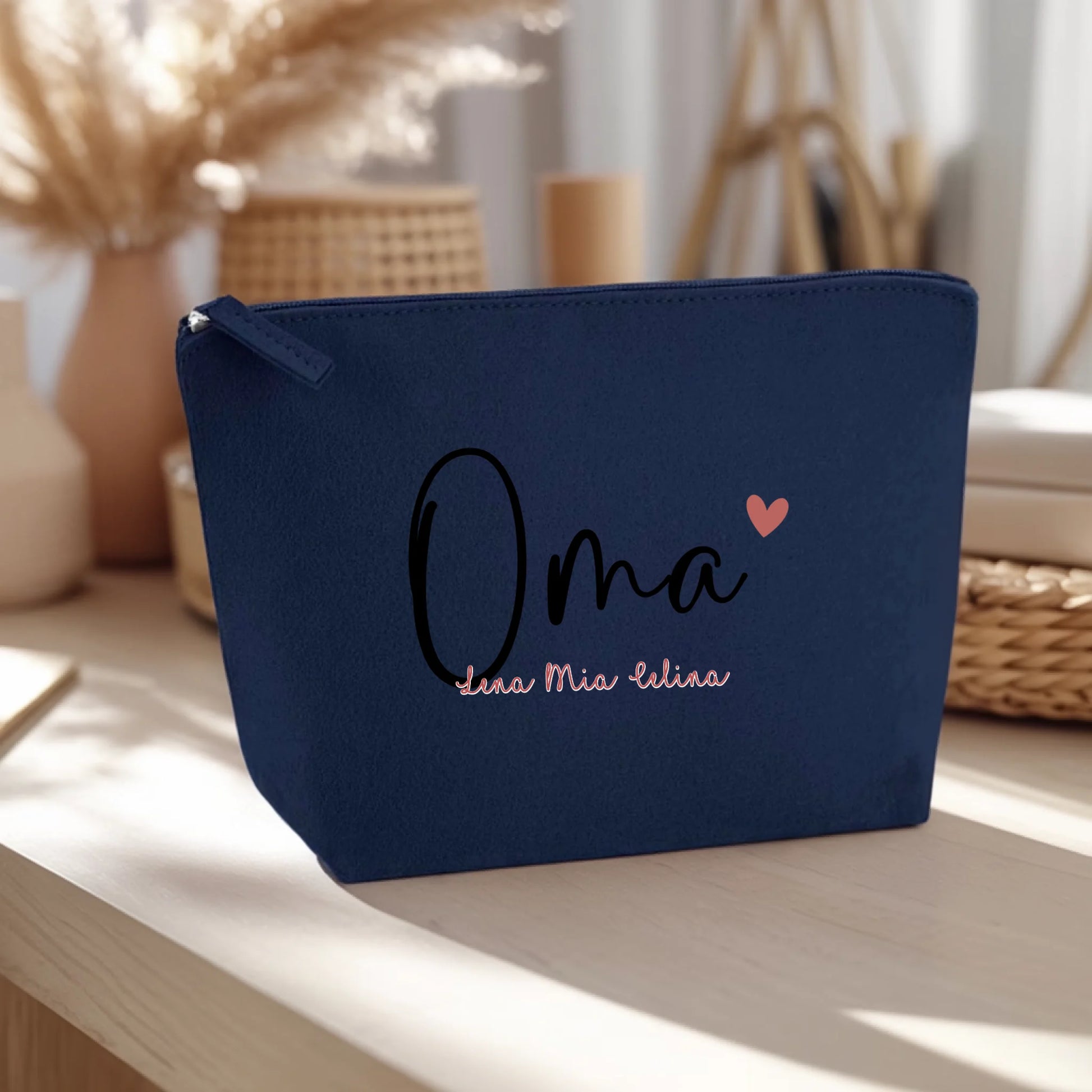 0018_1_the-background-is-a-light-wooden-table-a_VNId6m4FRYOXpdlIytFIEw_W2KuaioDQuWTlo5R0XWDjQ