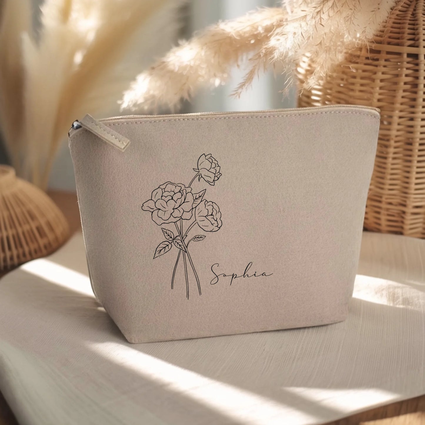 0010_1_the-background-is-set-upon-a-light-woode_FGKfsqWLSU6cj6EQW6YnMw_ZmaPSJuKT3y3LiUa8Z64oA