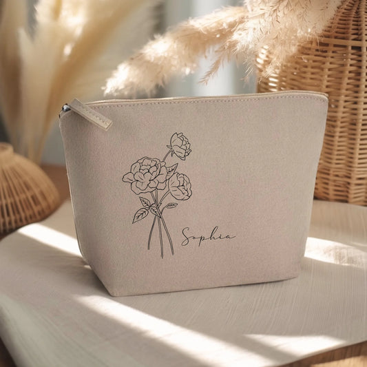 0010_1_the-background-is-set-upon-a-light-woode_FGKfsqWLSU6cj6EQW6YnMw_ZmaPSJuKT3y3LiUa8Z64oA