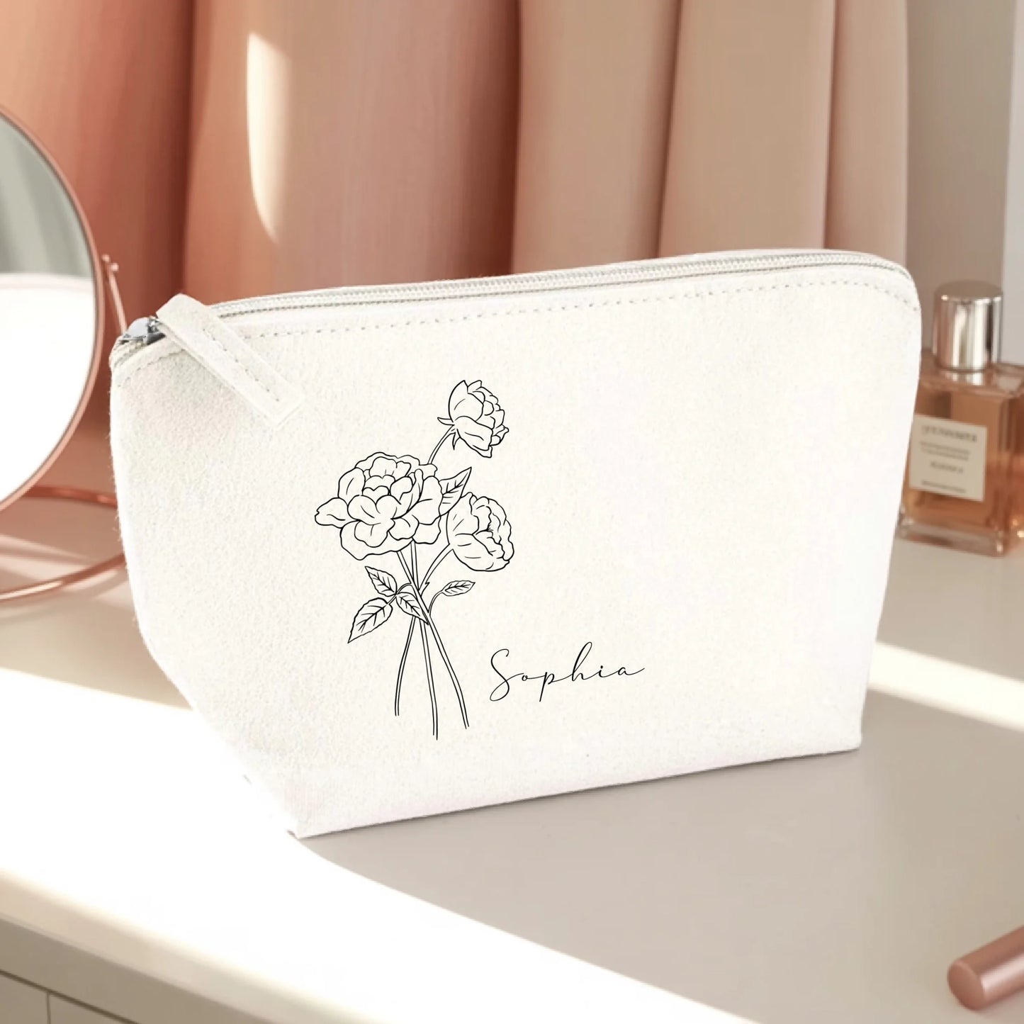 0003_1_the-makeup-bag-remains-unchanged-set-aga_q__XO_A1SJe5RPJ1k6C_sA_JZ-xTEy3TYS2jRfcMfhjeg