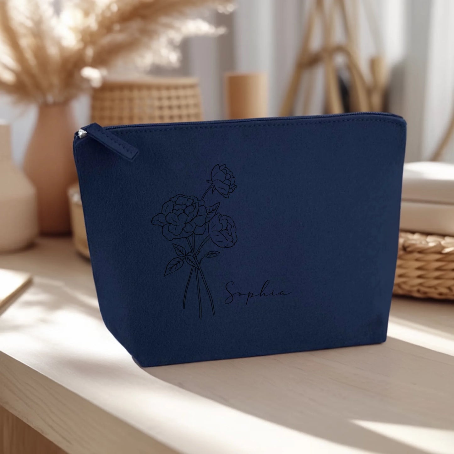 0018_1_the-background-is-a-light-wooden-table-a_VNId6m4FRYOXpdlIytFIEw_W2KuaioDQuWTlo5R0XWDjQ