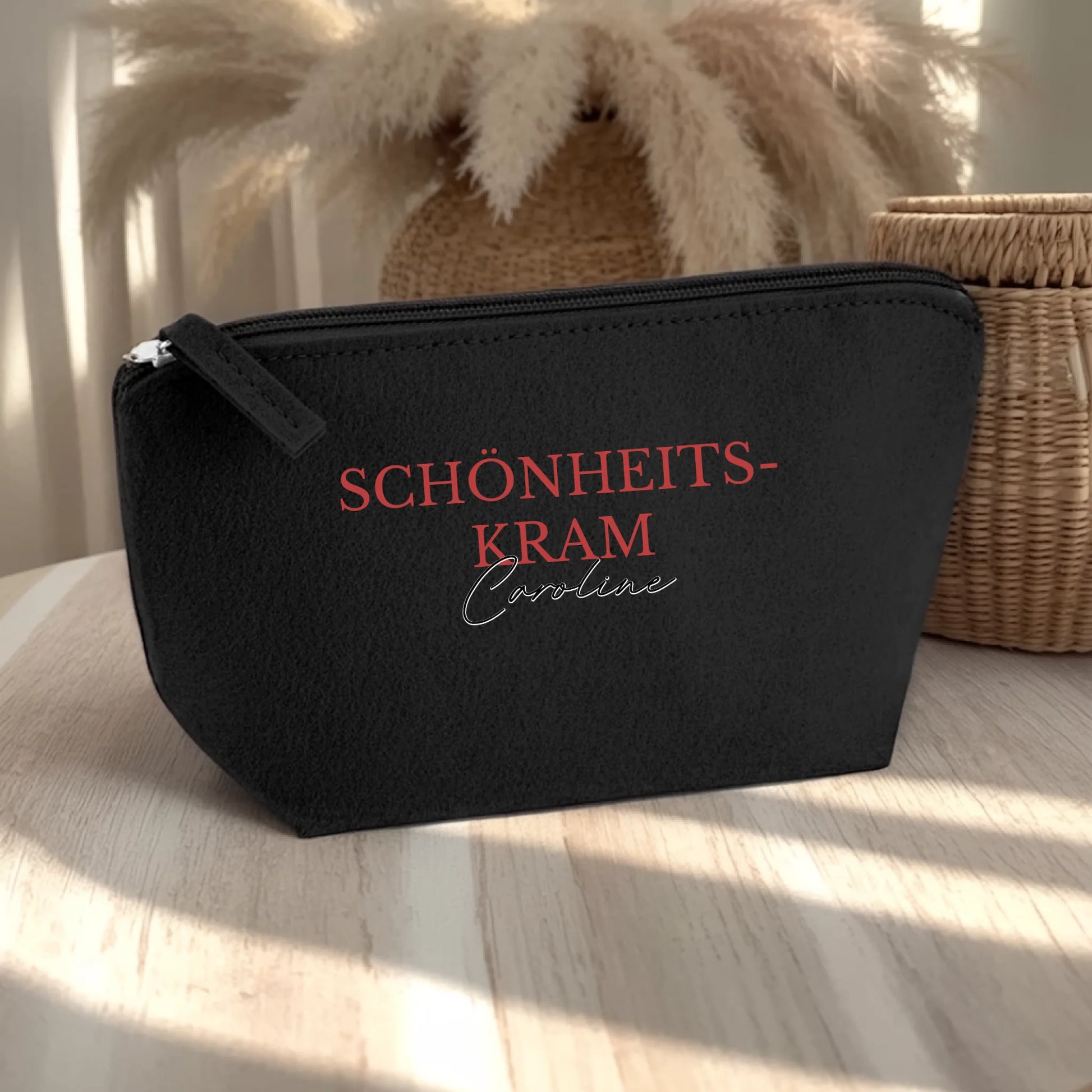 0025_1_the-background-is-a-light-wooden-table-a_EdynDgqQQZyYe0DvA2bDPA_Ketk4uq5QoCBgyuDFaMZ_w