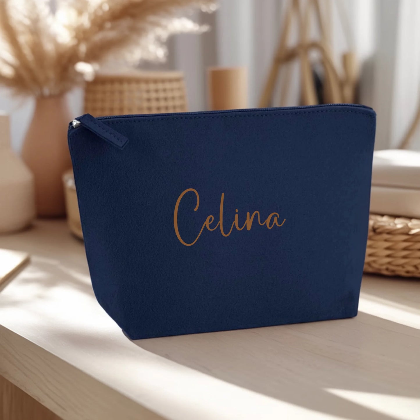 0018_1_the-background-is-a-light-wooden-table-a_VNId6m4FRYOXpdlIytFIEw_W2KuaioDQuWTlo5R0XWDjQ