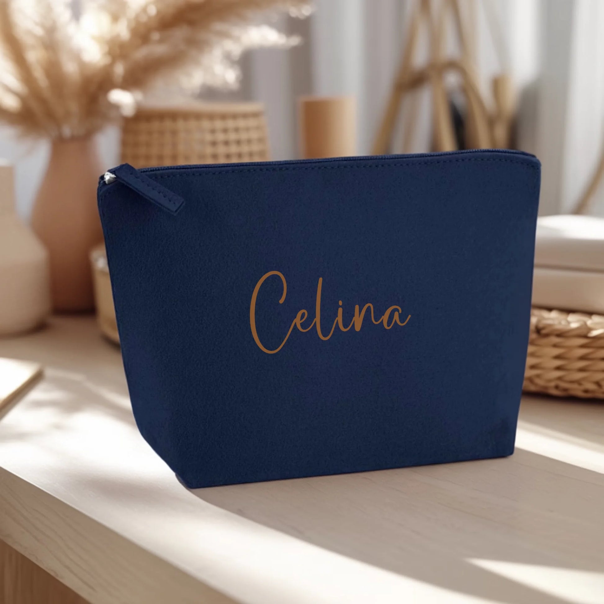 0018_1_the-background-is-a-light-wooden-table-a_VNId6m4FRYOXpdlIytFIEw_W2KuaioDQuWTlo5R0XWDjQ