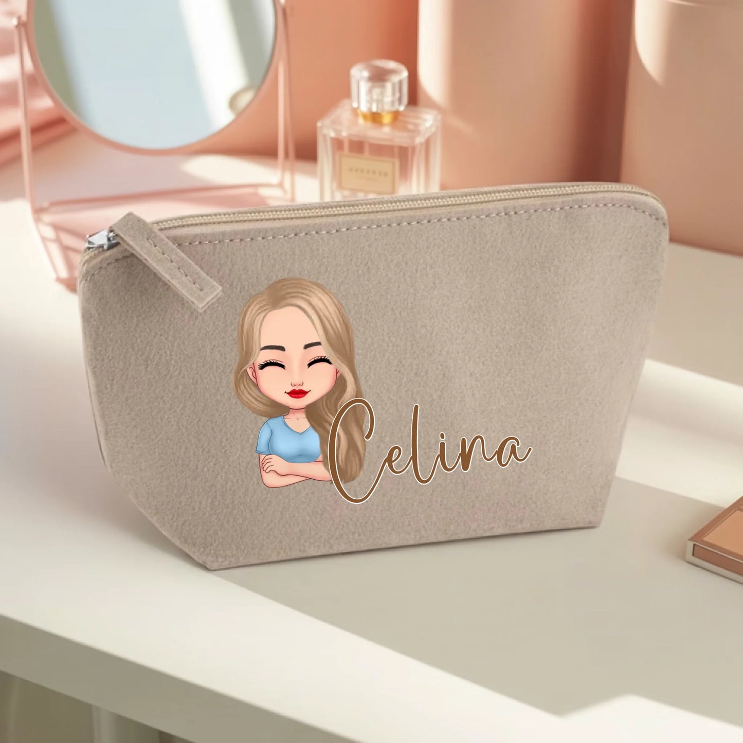 0012_1_the-makeup-bag-remains-unchanged-set-aga__BCvOp_yTRmGMFKEDhY_pA_WnKjPOdxQwK3t3z1V5BlUg