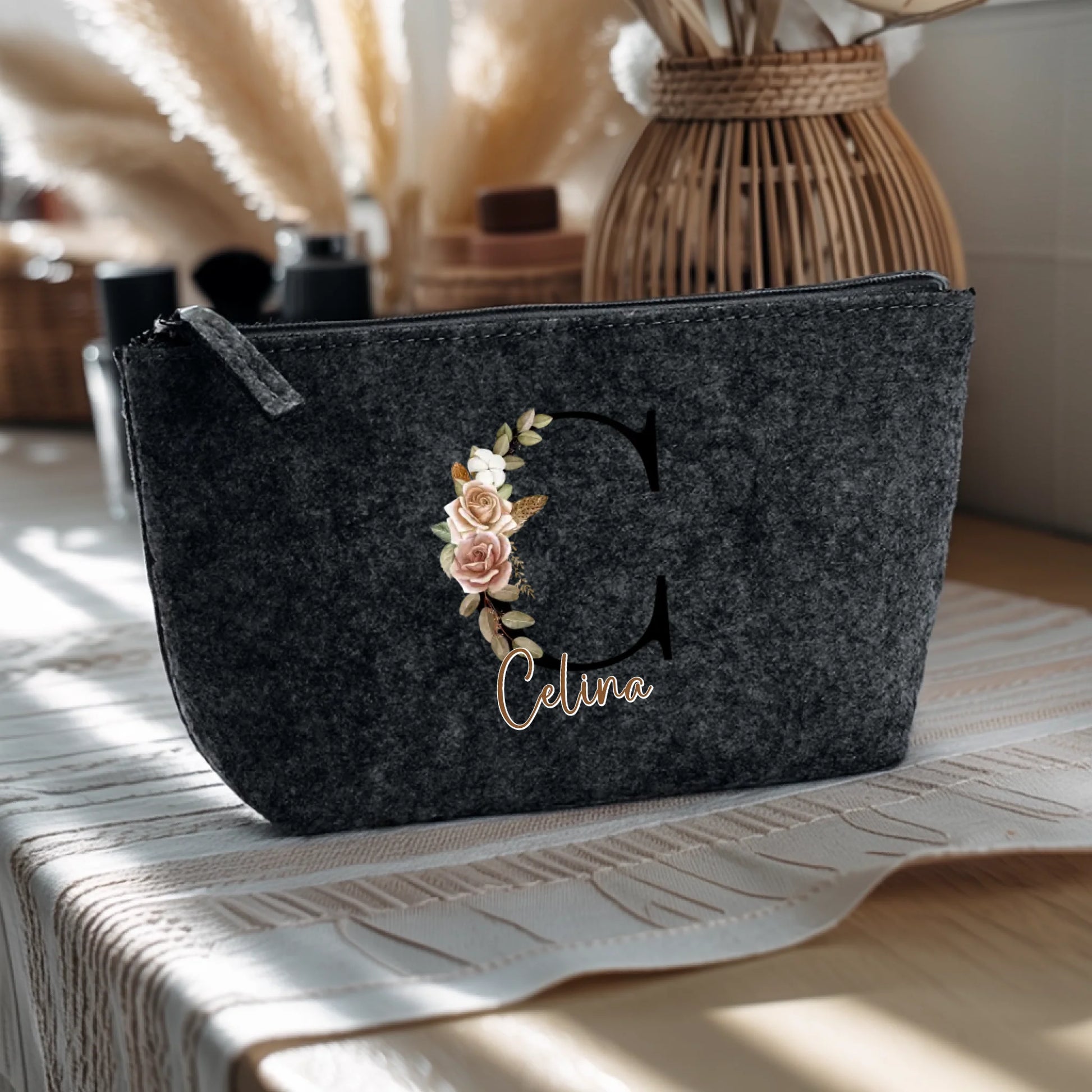 0017_1_the-background-features-a-light-wooden-t_JZOSC1nLRJazx44ZGMxT_Q_LUlt9BdSQ_SfP6YWQPjtSg