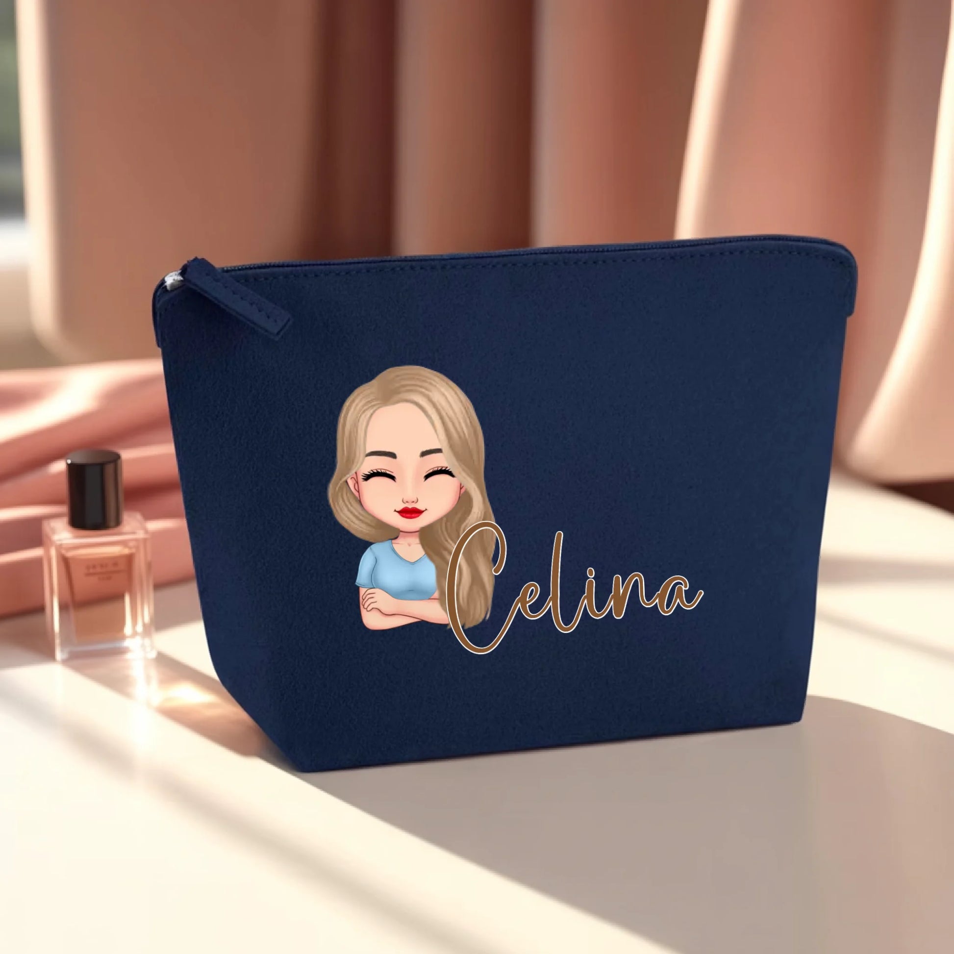 0019_1_the-makeup-bag-remains-unchanged-set-aga_72wUgnxoR5GUA58ol28RSQ_n5cLnm34QB2xHxgg1PJ7XA