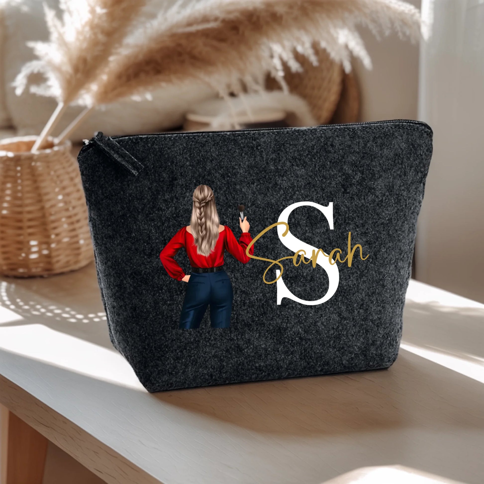 0014_1_the-background-is-set-on-a-light-wooden-_XjkkjBuAQdSAirzykTZbAw__6KCbqA4TuqrbteKDOSu5w