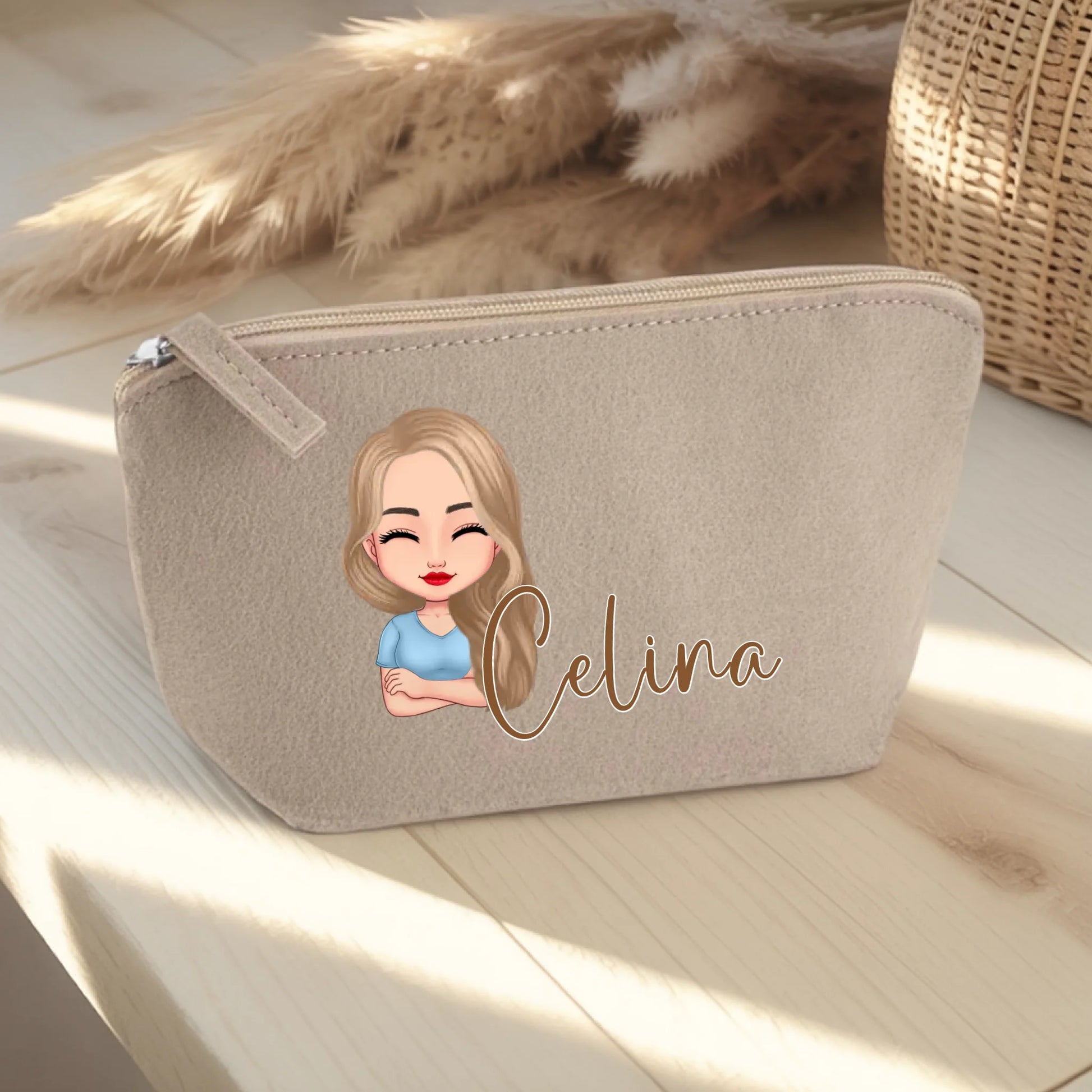 0013_1_the-background-is-set-upon-a-light-woode_lMDkDzw5TRi4rINBbsy8og_c8exRRJQTli-CJagMZBBmQ