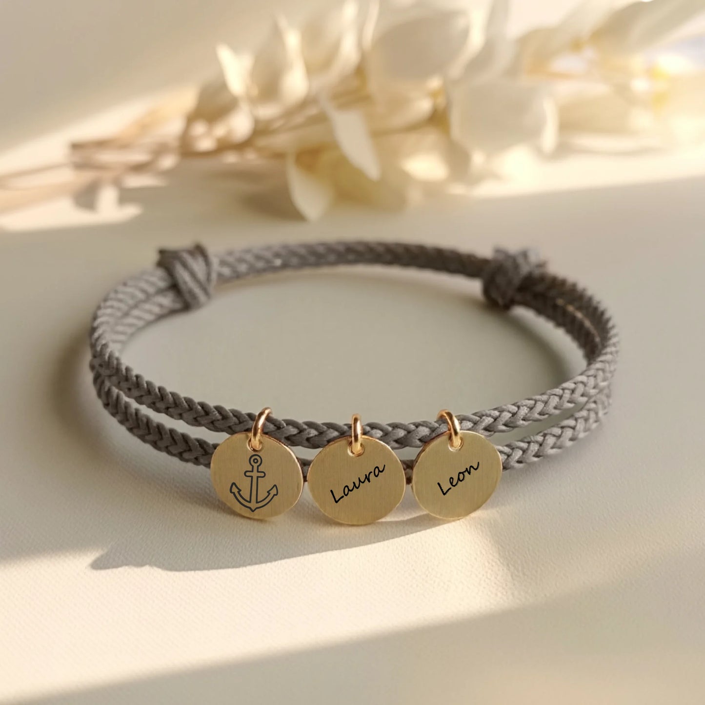 0001_1_a-clean-white-or-ivory-background-with-a_RExdjBSOSiiwlOIQC5u5pg_1cS8Wi5aR52qdfbm_ZxsaQ