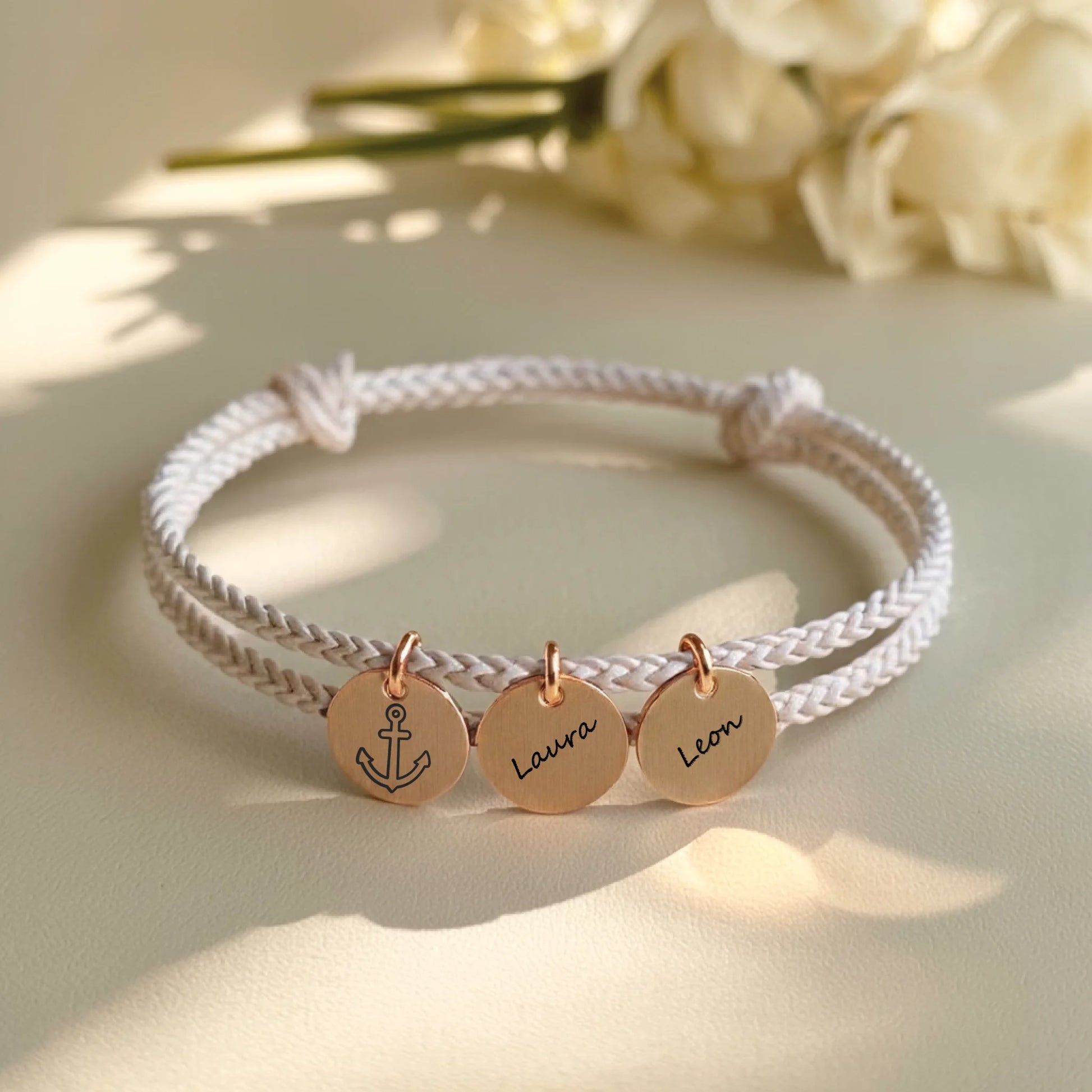 0012_1_a-clean-white-or-ivory-background-with-a_39CALsybTh6FWMwv7cNh9g_3olK0ZChQxeurPWqeFUVtw