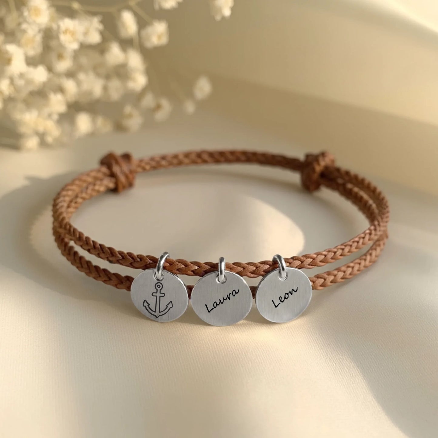 0017_1_a-clean-white-or-ivory-background-with-a_i6VcfDFiRfyveeqeRIzaHA_QiaHwbDzR1-UzirNIJQBHA