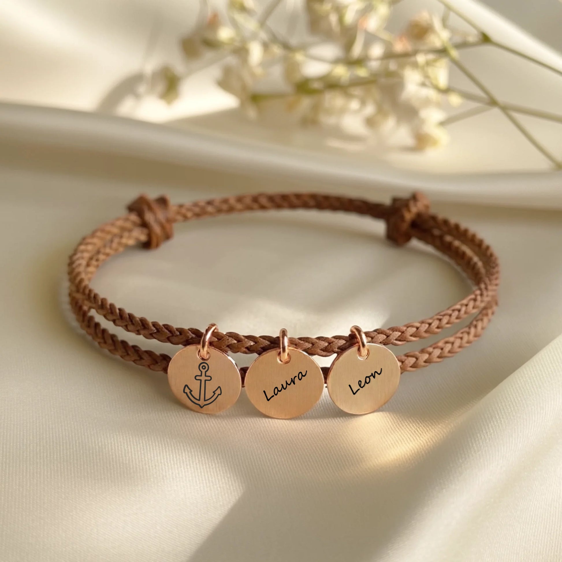 0005_1_a-clean-white-or-ivory-background-with-a_ZeWhXk4gTRqzS-W8gxLBFA_eIqTap3VSAm09Nv9qdgFSA